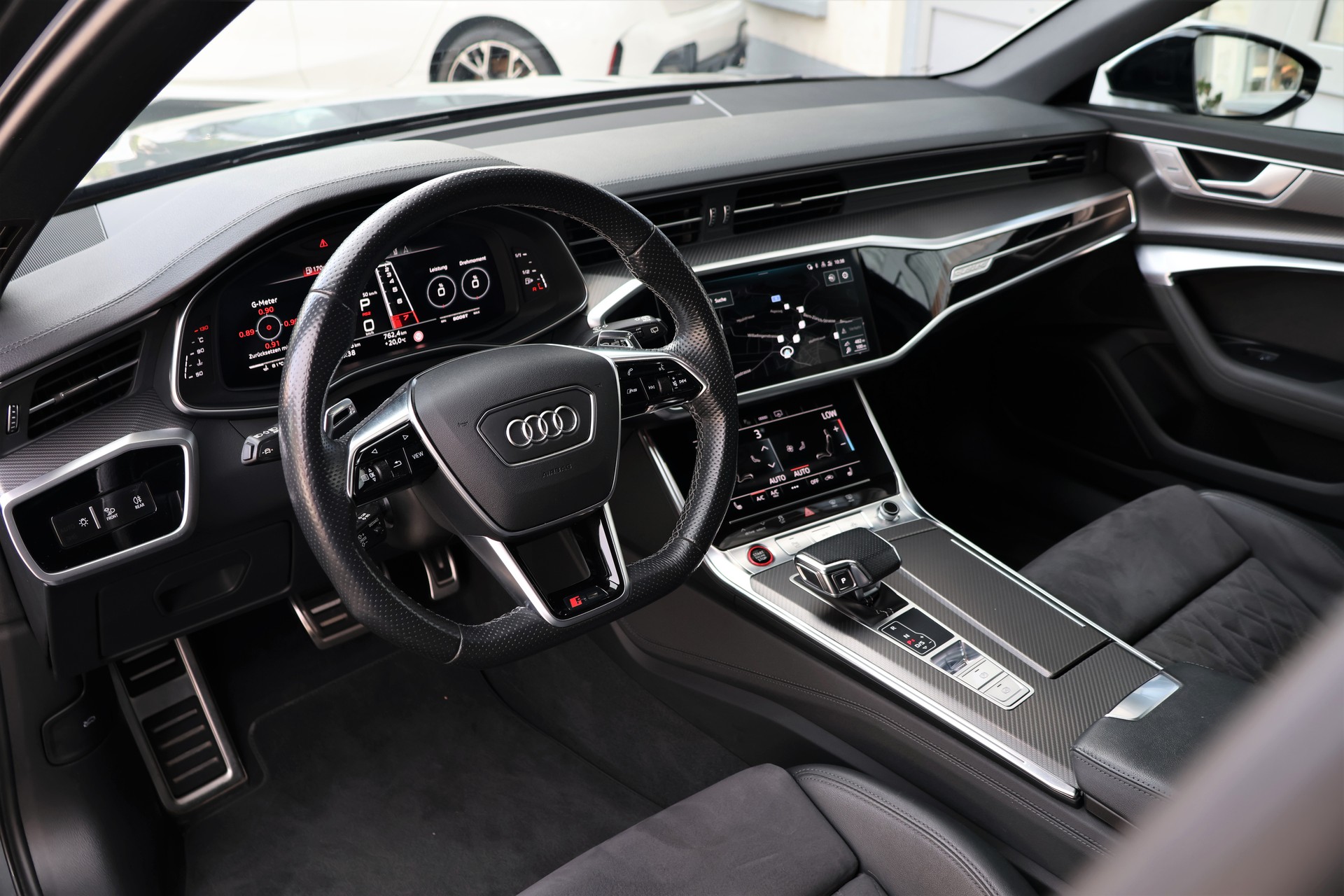 AUDI RS6 Avant 4.0 TFSI V8 quattro (CH)-image-9