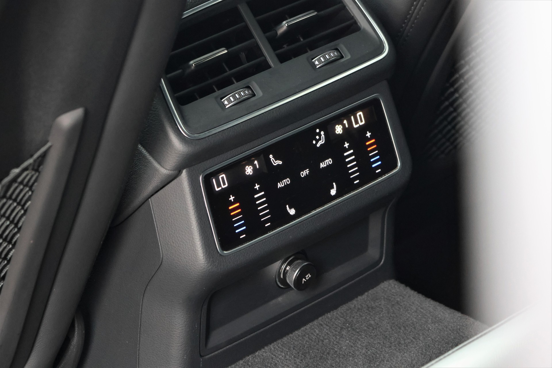 AUDI RS6 Avant 4.0 TFSI V8 quattro (CH)-image-12