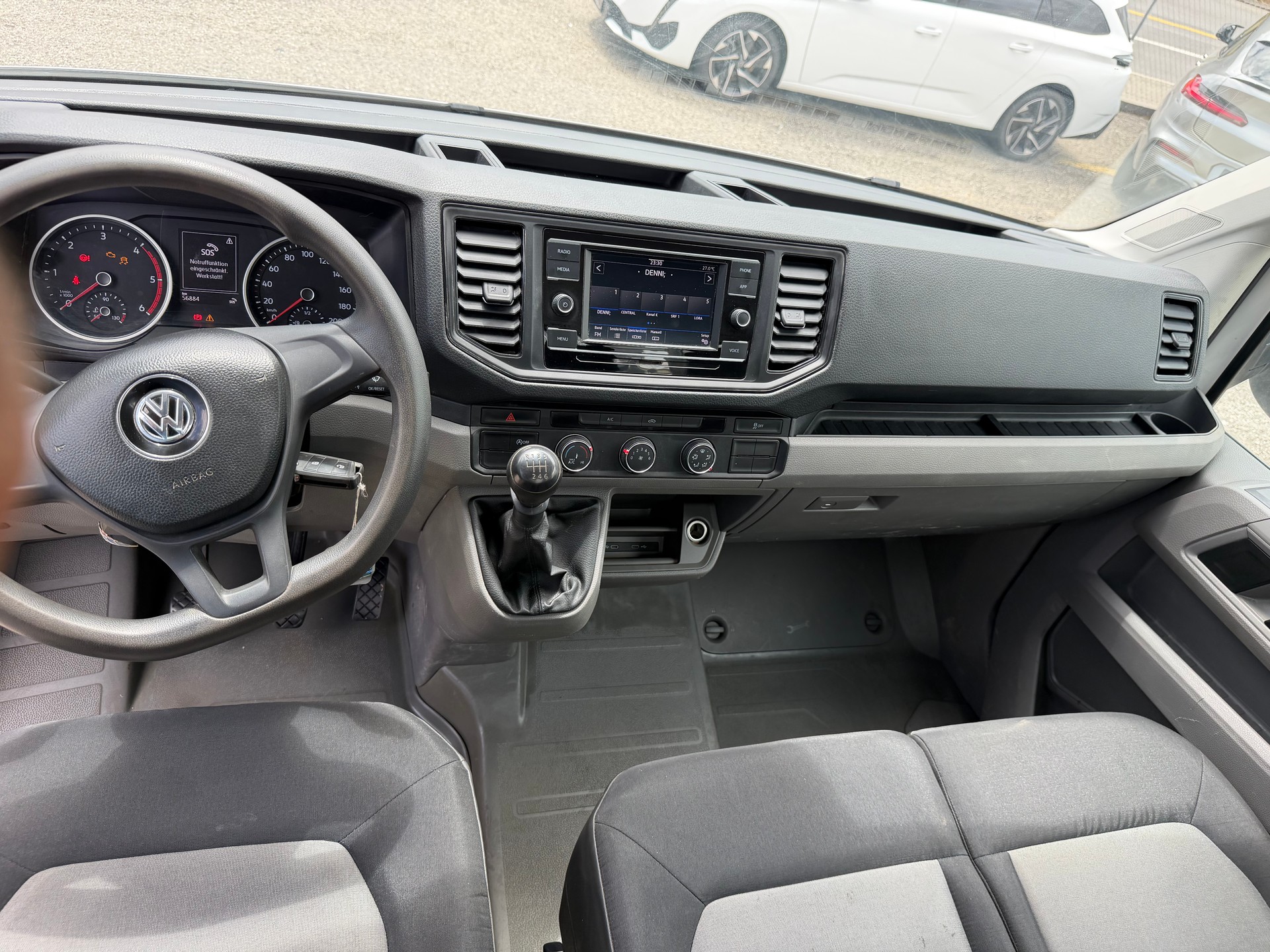 VW Crafter 35 2.0 TDI L4-image-9