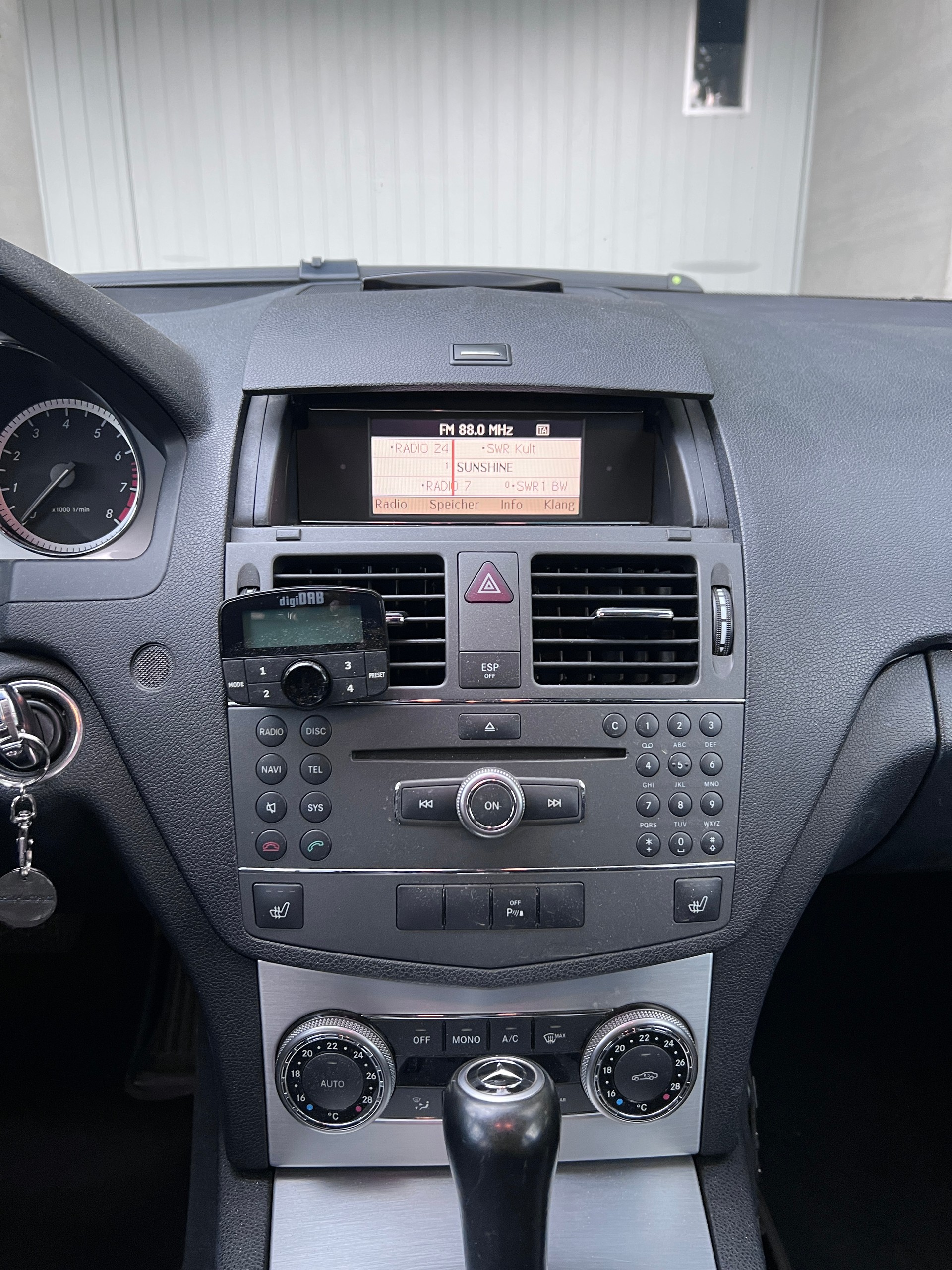 MERCEDES-BENZ C 180 Kompr. BlueEF-image-4