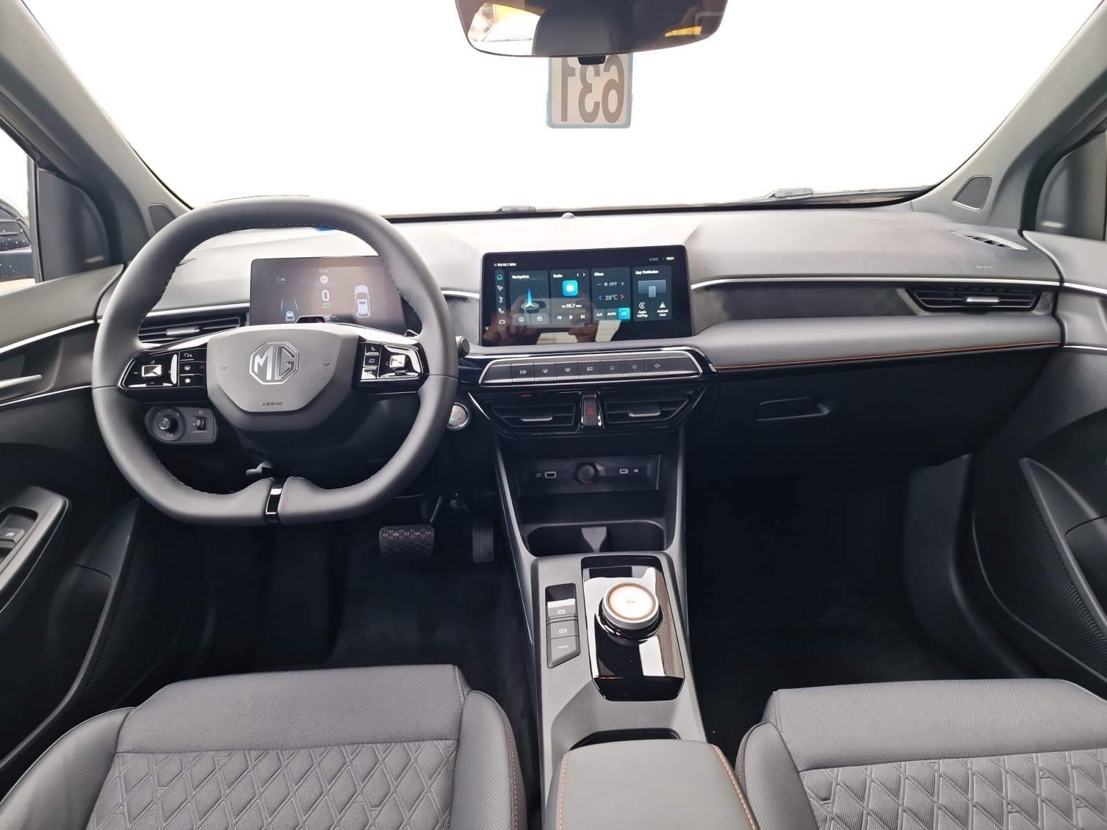 MG MG3 1.5 Voll-Hybrid Luxury Automat 195 PS-image-23
