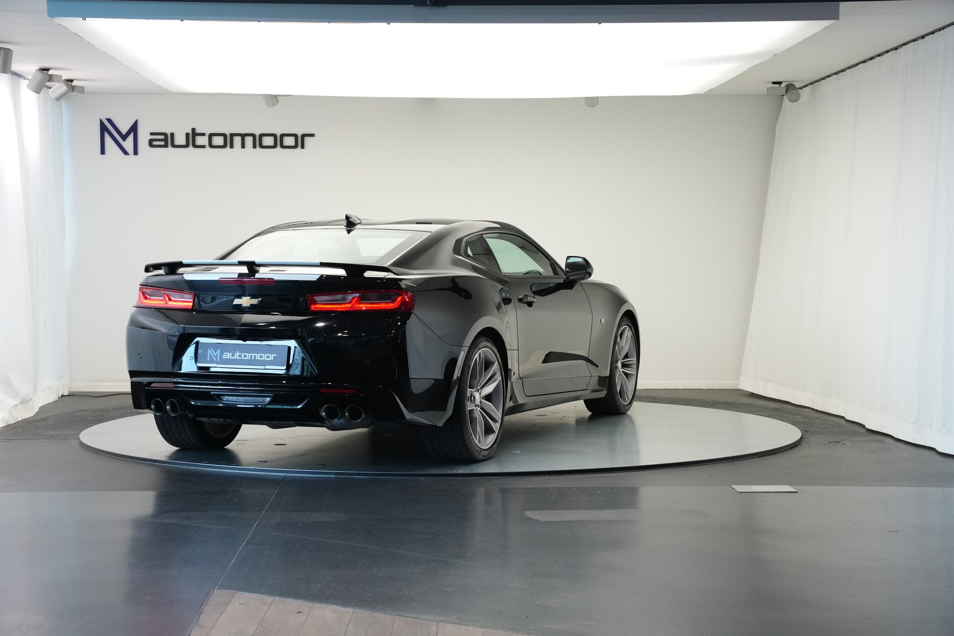 CHEVROLET Camaro 6.2 Coupé Automatic 50th Anniversary Edition *CH-Fahrzeug*-image-4