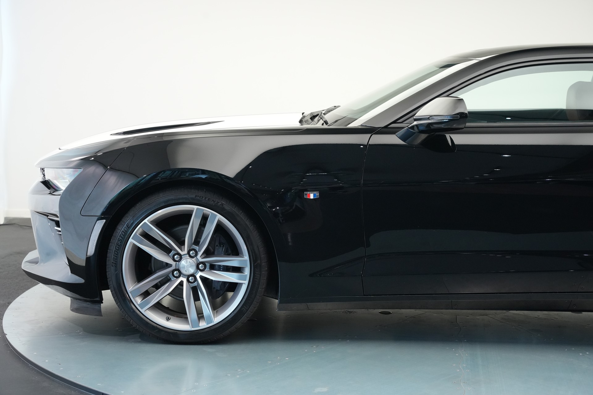 CHEVROLET Camaro 6.2 Coupé Automatic 50th Anniversary Edition *CH-Fahrzeug*-image-43
