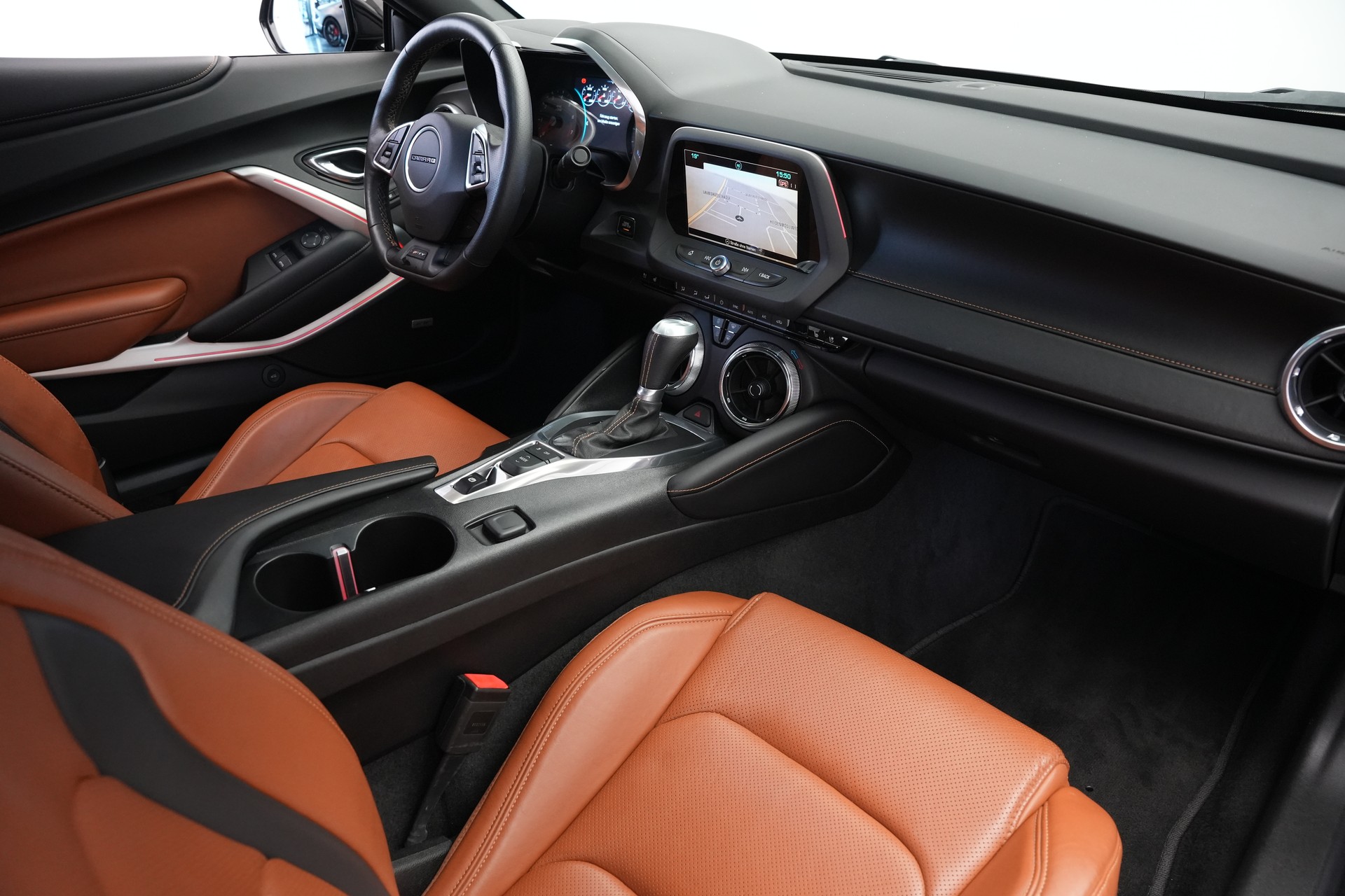 CHEVROLET Camaro 6.2 Coupé Automatic 50th Anniversary Edition *CH-Fahrzeug*-image-10