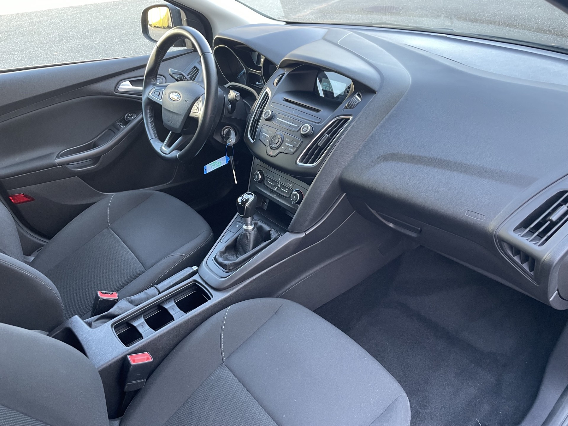 FORD Focus 1.0 SCTi Trend-image-10