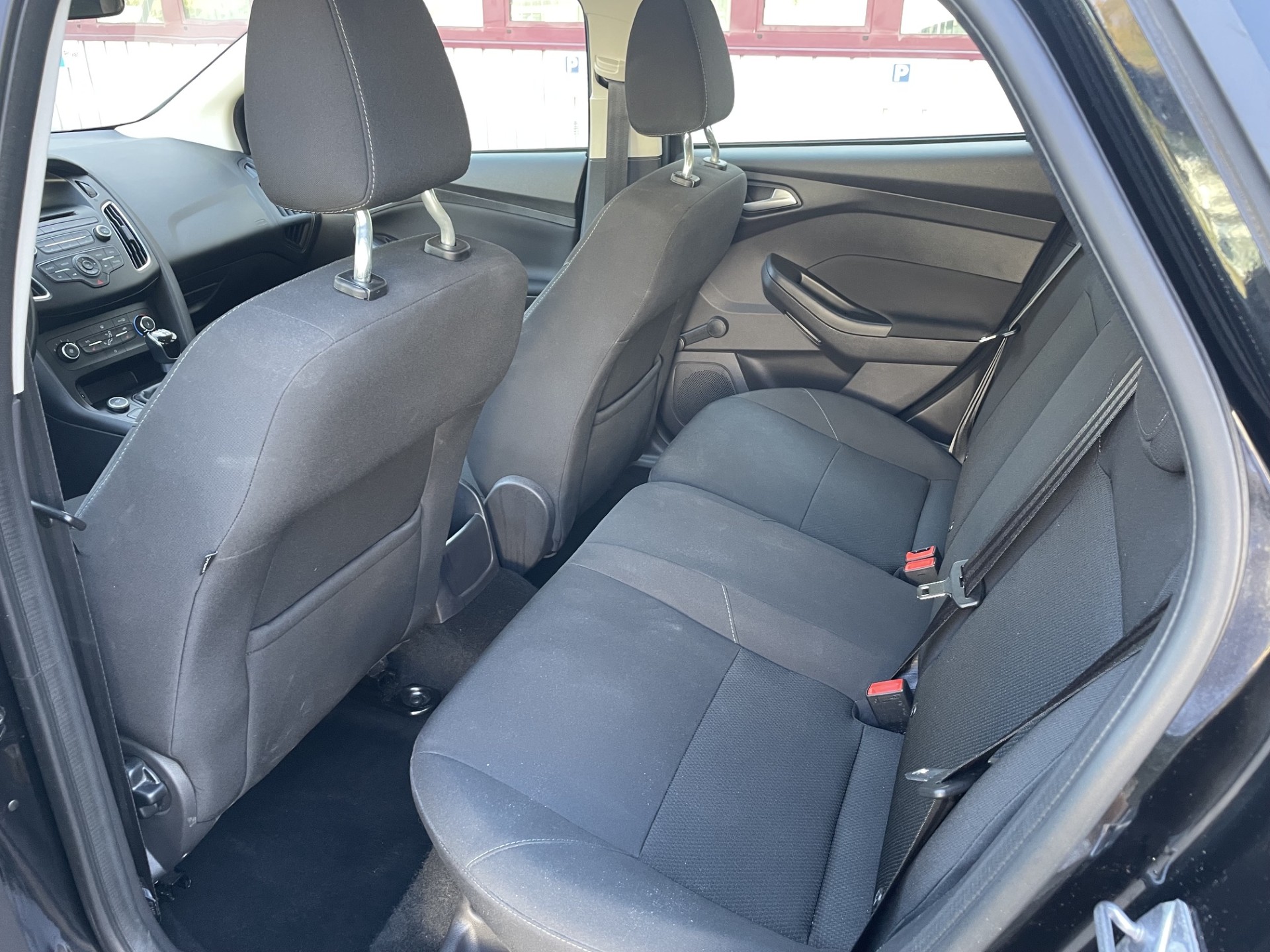 FORD Focus 1.0 SCTi Trend-image-11