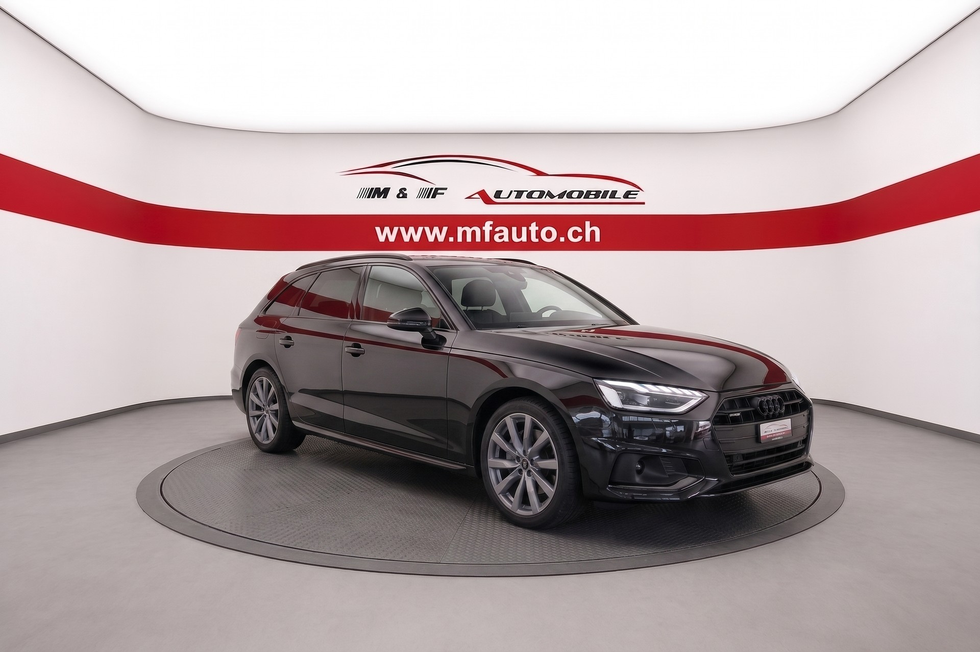 AUDI A4 Avant 2.0 40 TDI Advanced quattro S-Tronic CH FAHRZEUG-image-3