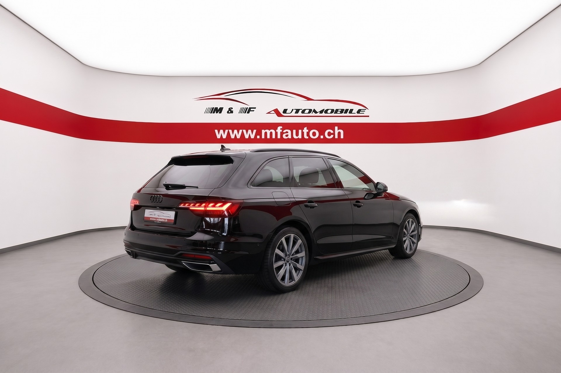 AUDI A4 Avant 2.0 40 TDI Advanced quattro S-Tronic CH FAHRZEUG-image-6