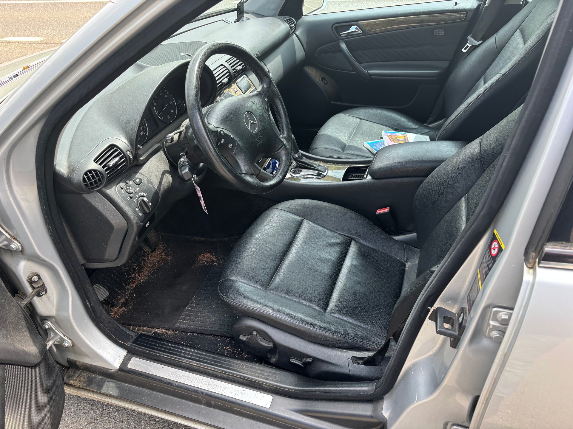 MERCEDES-BENZ C 280 Avantgarde 4Matic Automatic-image-5