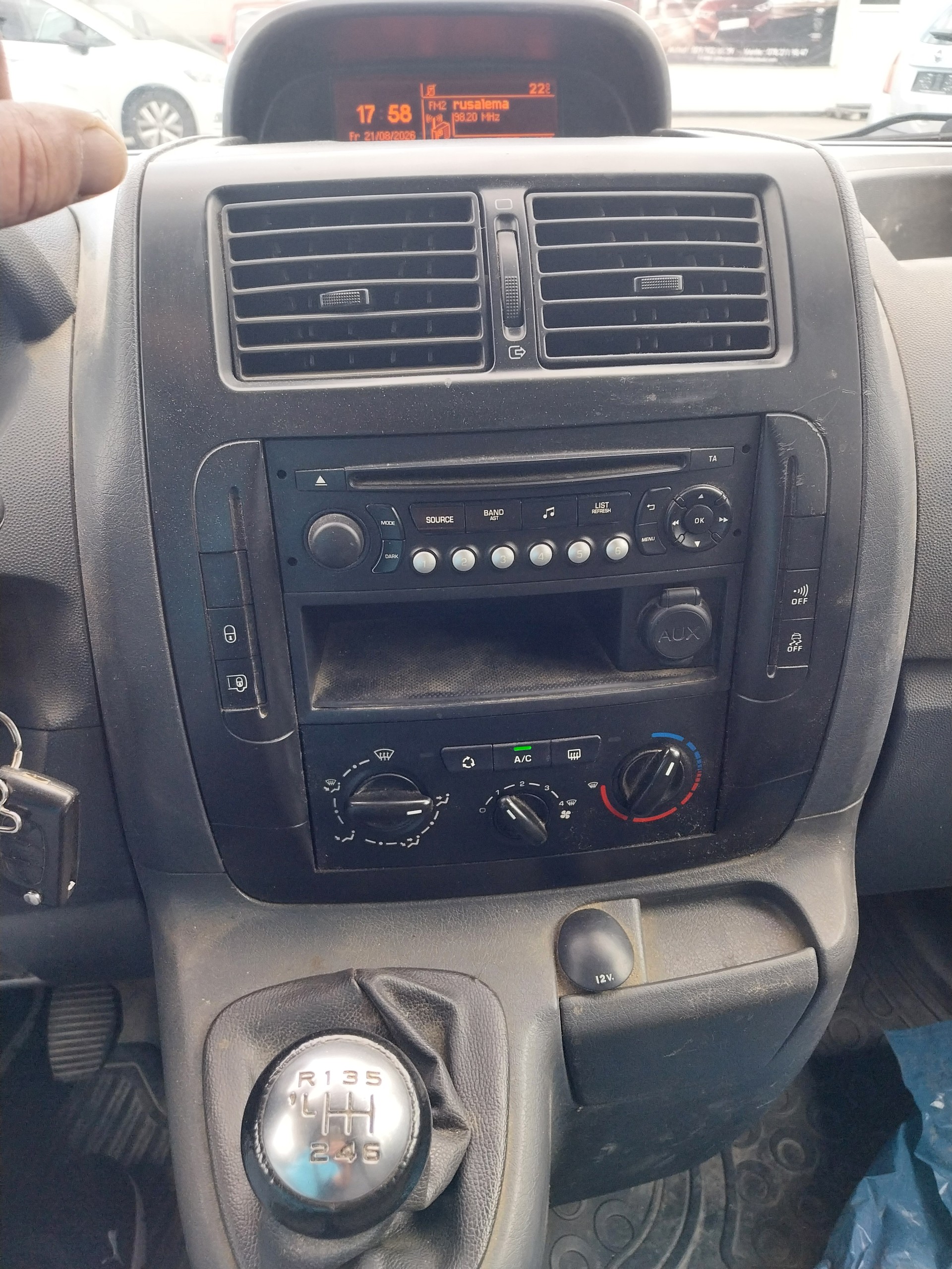 TOYOTA Proace 2.0D Panel Van Terra L2H1-image-9