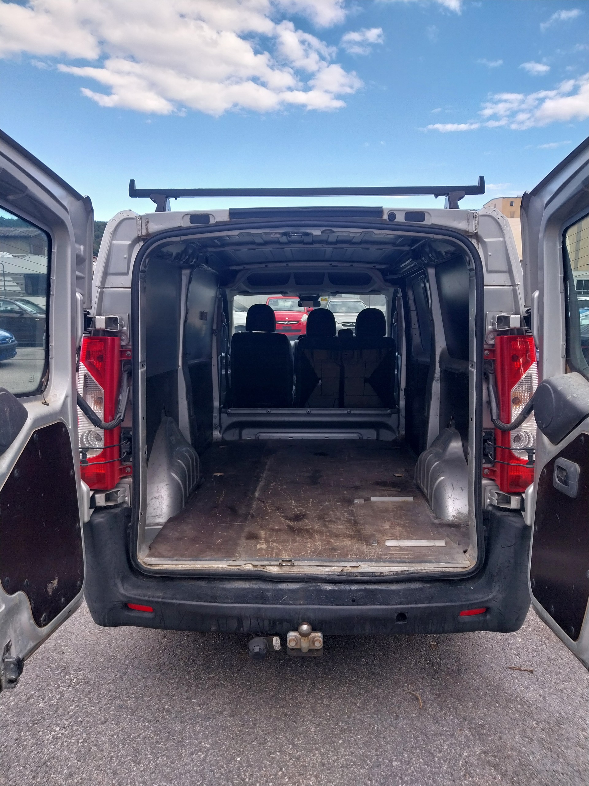 TOYOTA Proace 2.0D Panel Van Terra L2H1-image-6