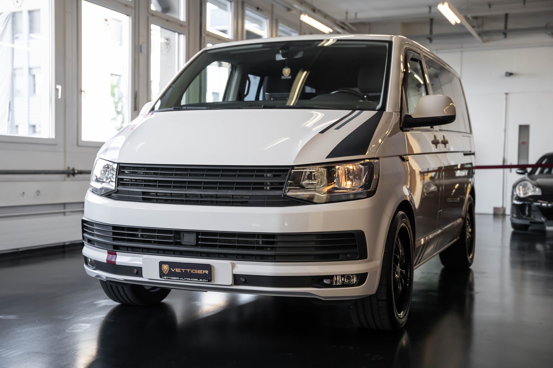 VW T6 2.0 TDI 4Motion DSG-showroom-element-2