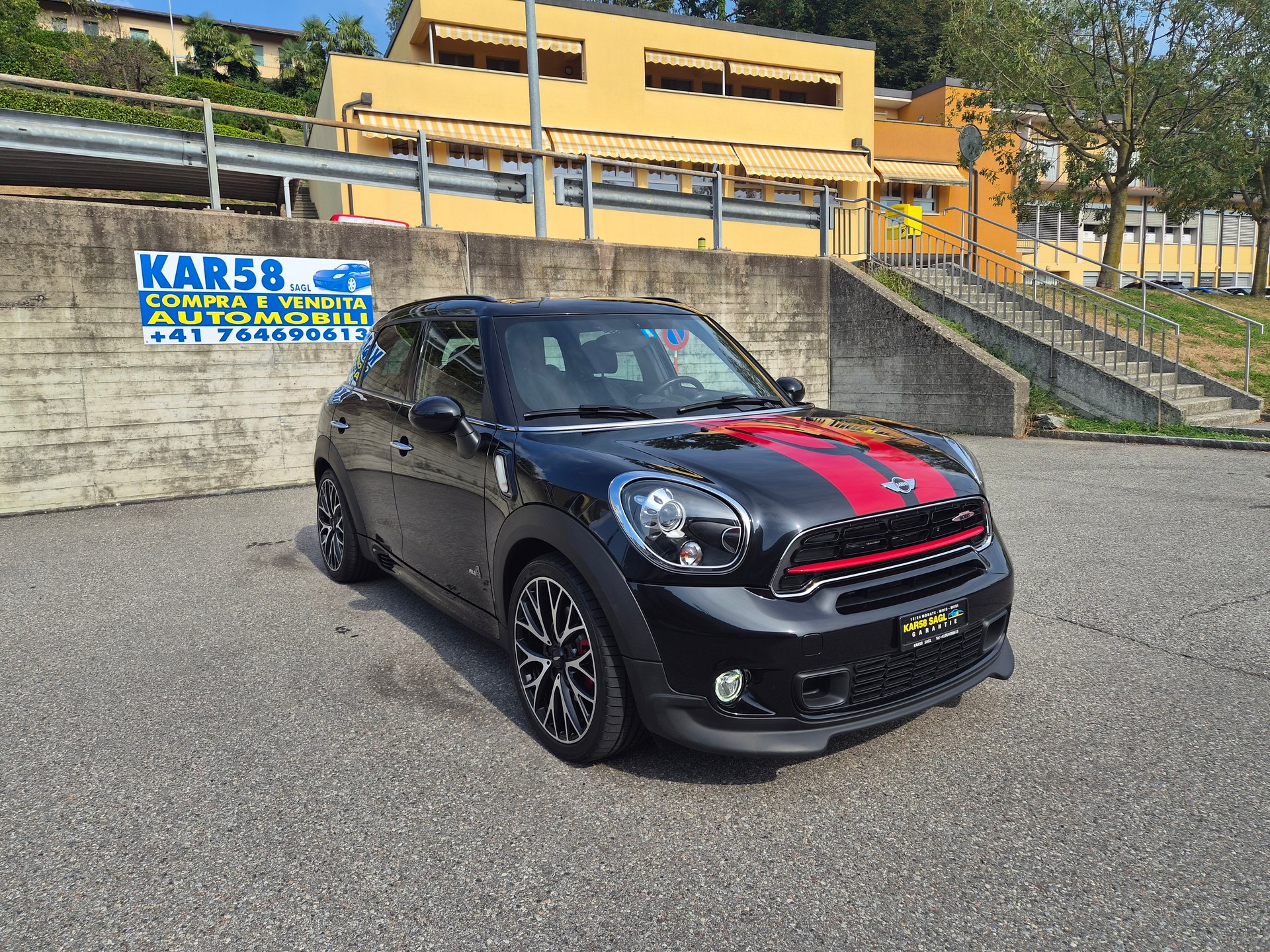 MINI Countryman John Cooper Works ALL4 by Burton Stept.-image-1