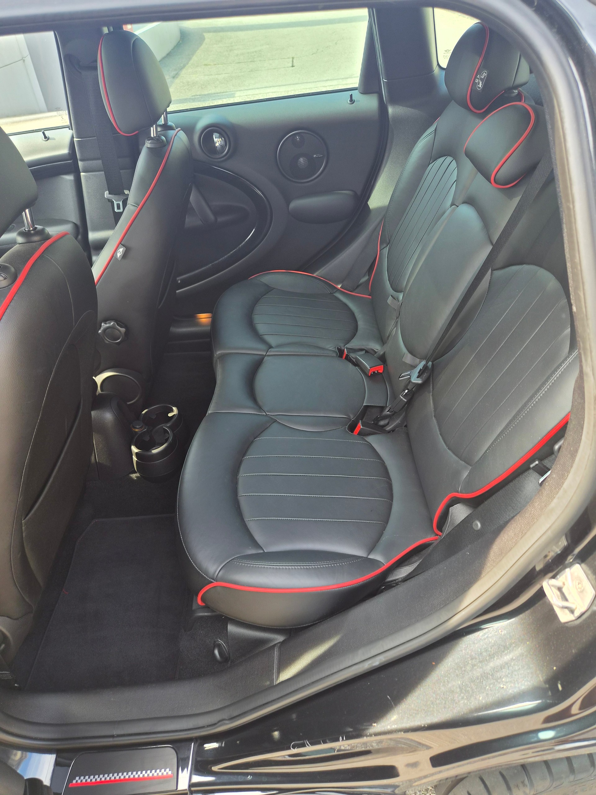 MINI Countryman John Cooper Works ALL4 by Burton Stept.-image-5