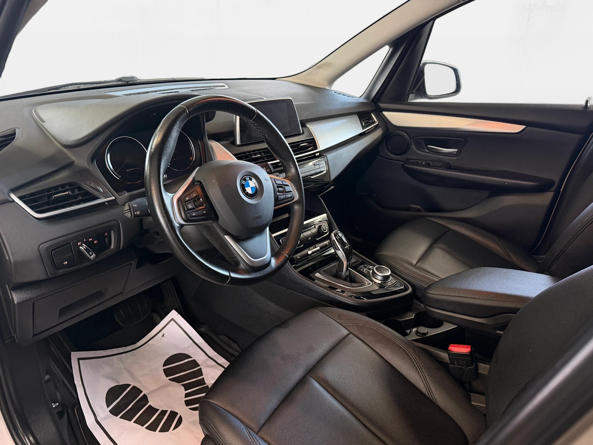 BMW 220d xDrive Gran Tourer Steptronic | CH-Auto | Frisch MFK | Frisch Service | 7-Plätzer | AHK-image-6