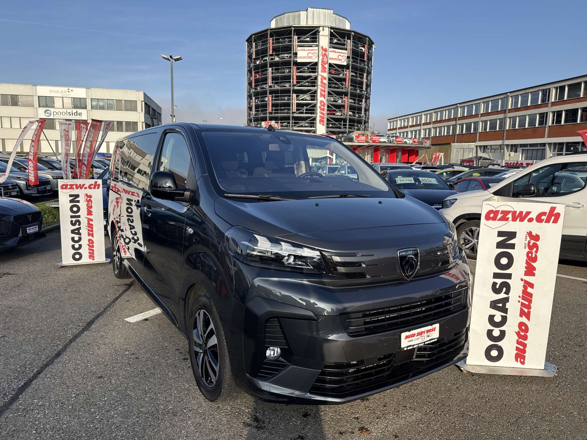 PEUGEOT Traveller 2.0 BlueHDi 9-Plätzer Business Long EAT-Automat-image-0