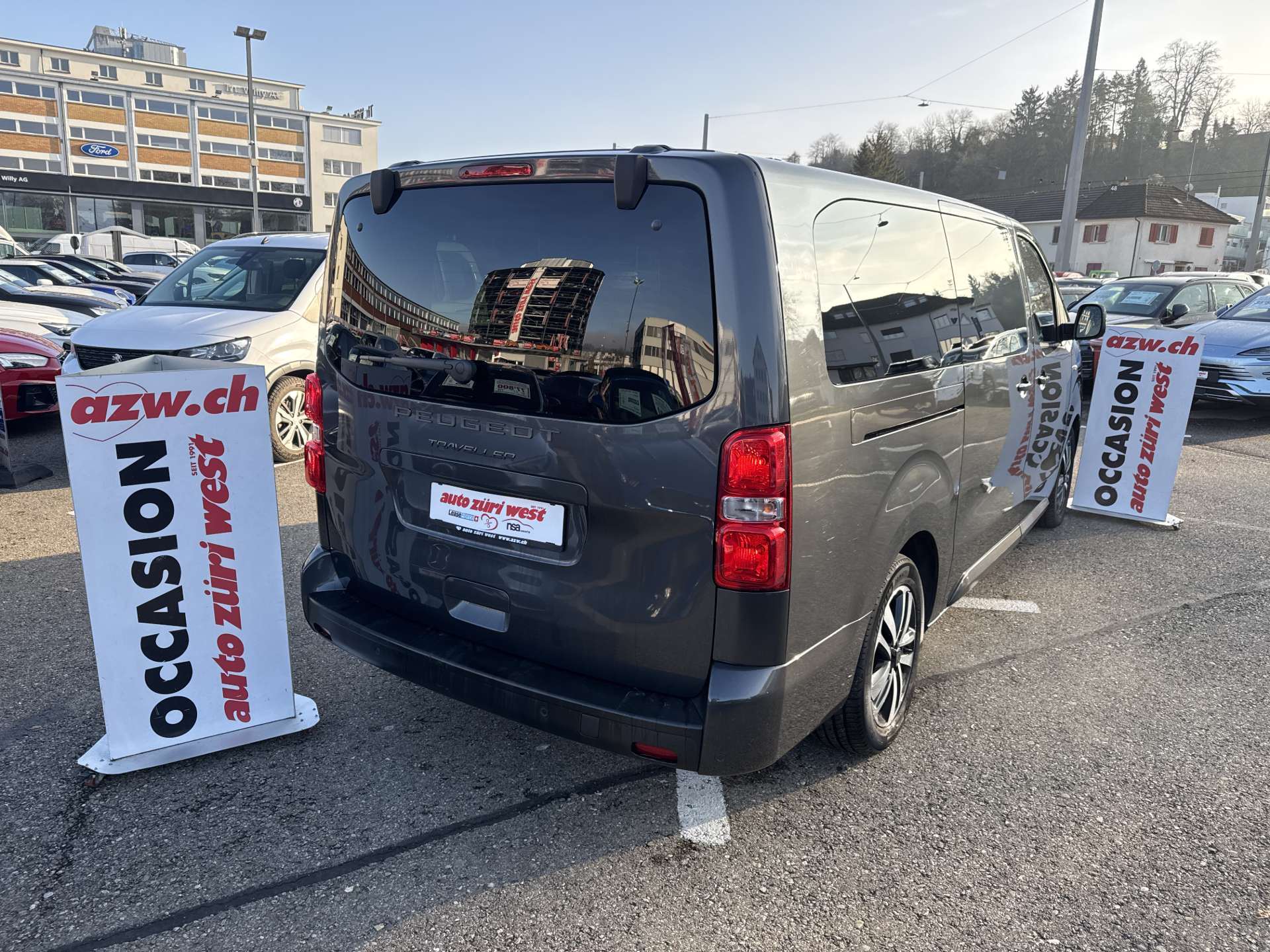 PEUGEOT Traveller 2.0 BlueHDi 9-Plätzer Business Long EAT-Automat-image-2