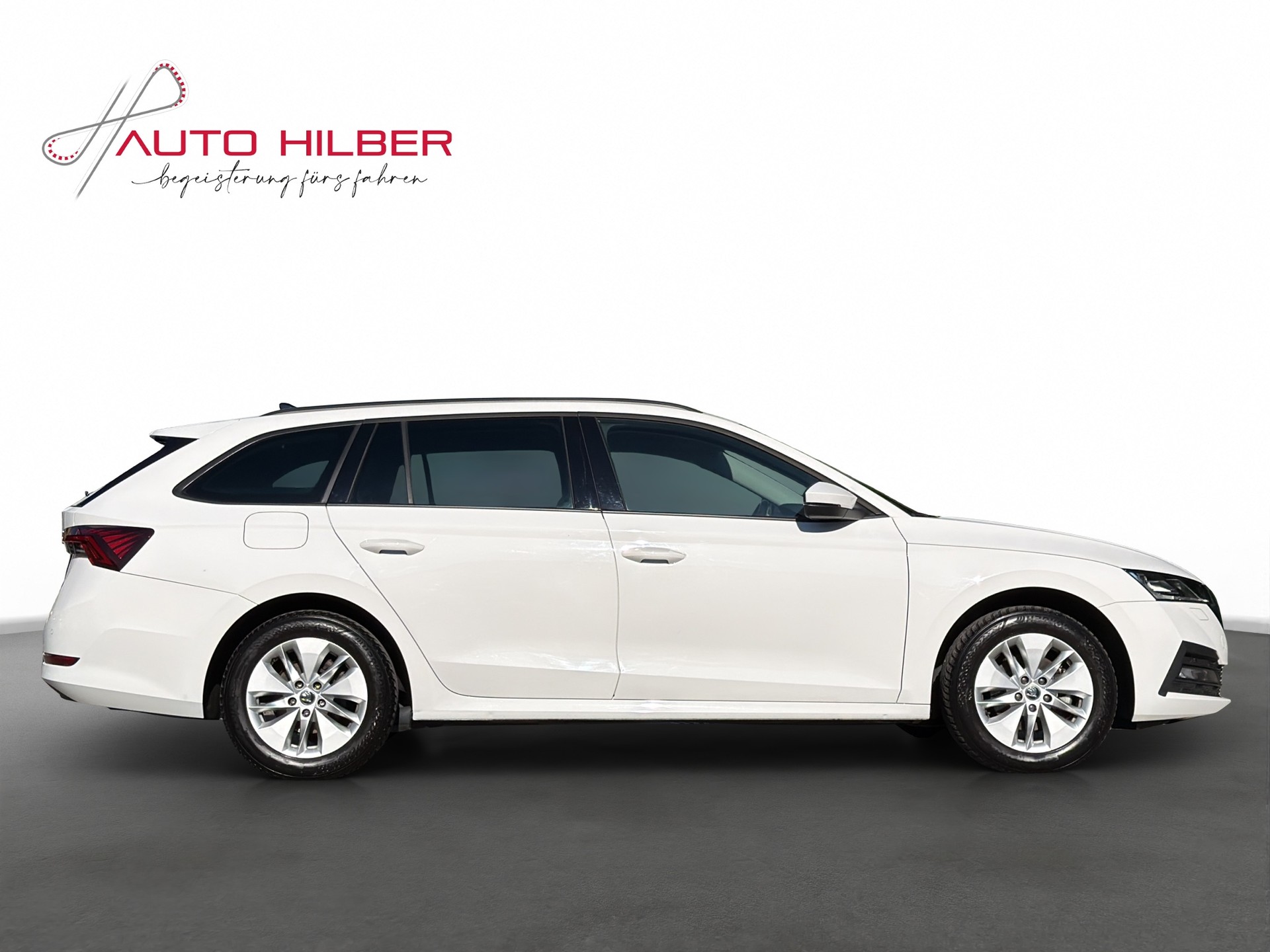 SKODA Octavia Combi 2.0 TDI DSG Ambition *Anhängerkupplung*-image-13