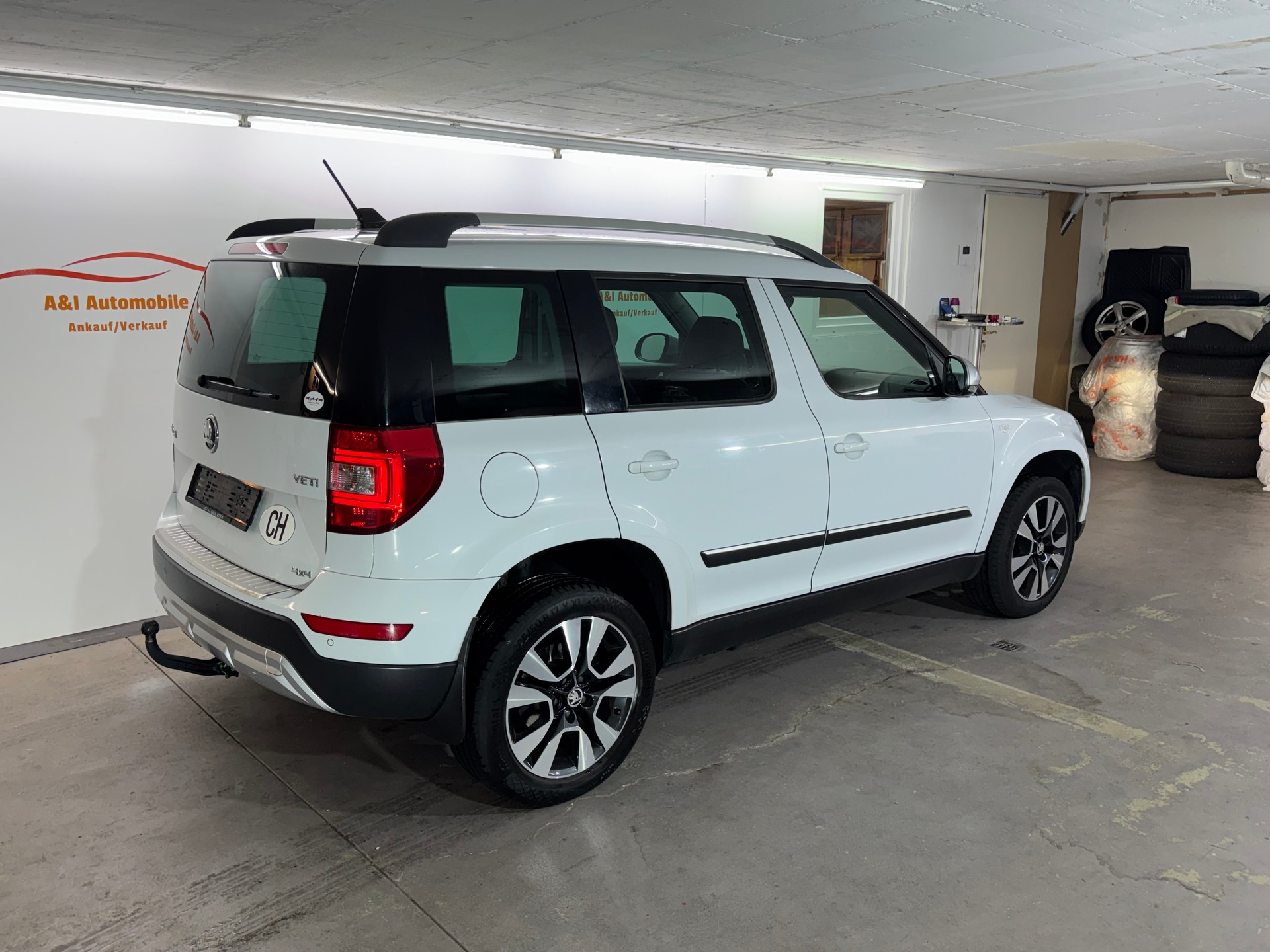 SKODA Yeti 2.0 TDI L&K 4x4 DSG-image-3