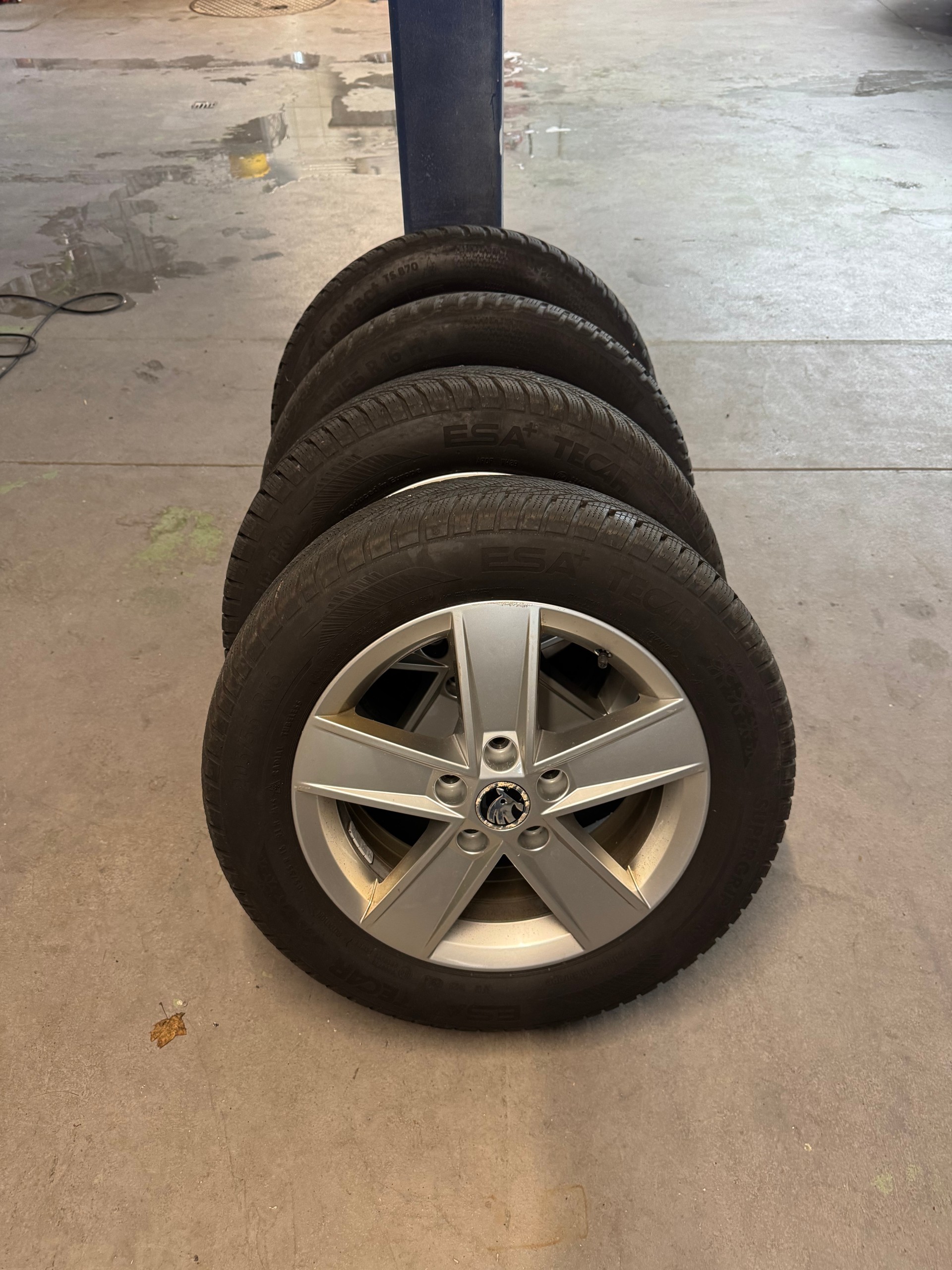 SKODA Yeti 2.0 TDI L&K 4x4 DSG-image-14