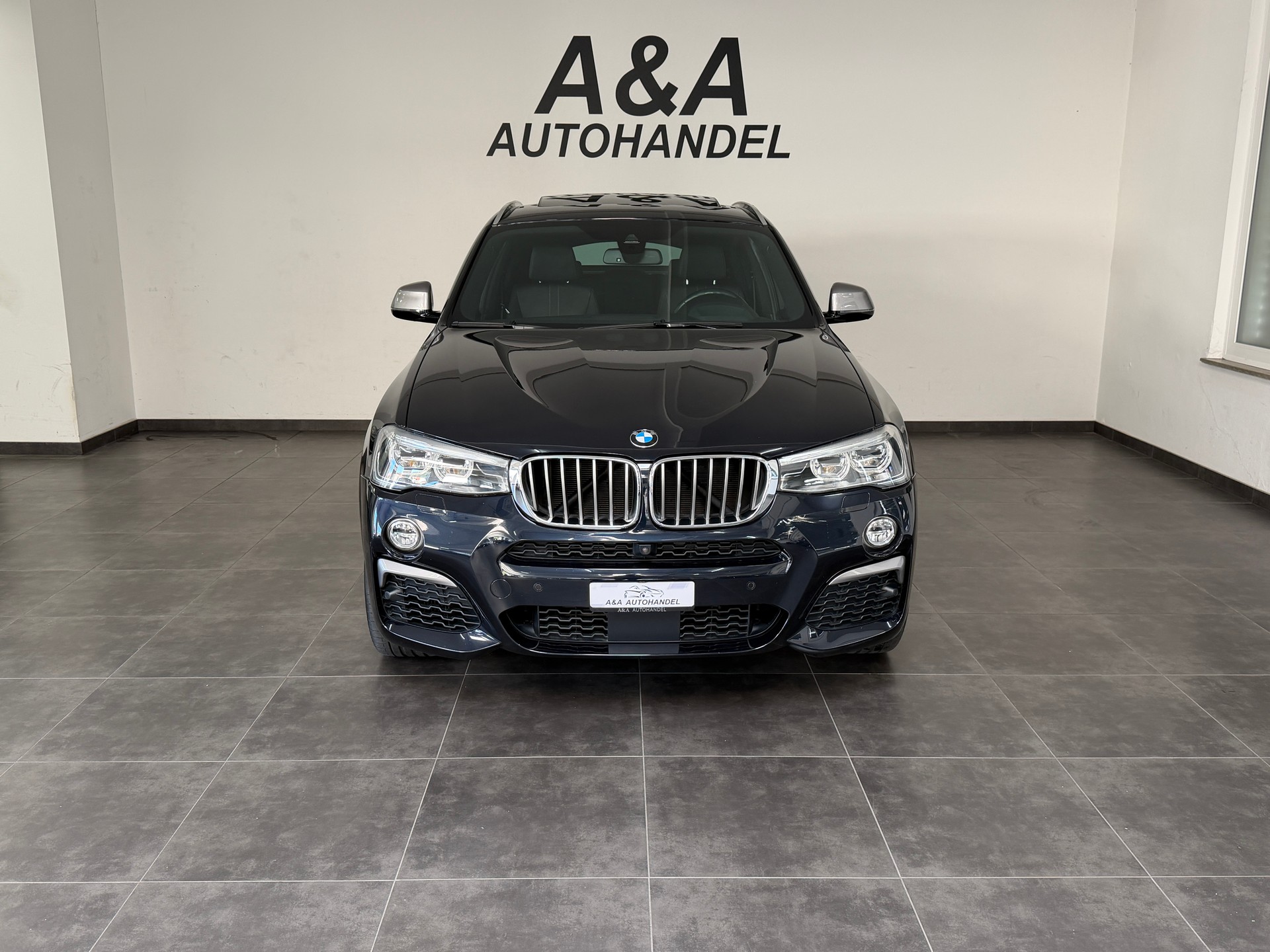 BMW X4 M 40i Steptronic-showroom-element-1