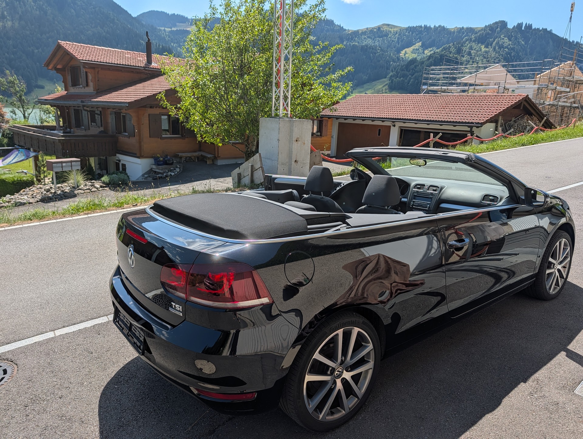 VW 1.2 Cabriolet BMT-image-0