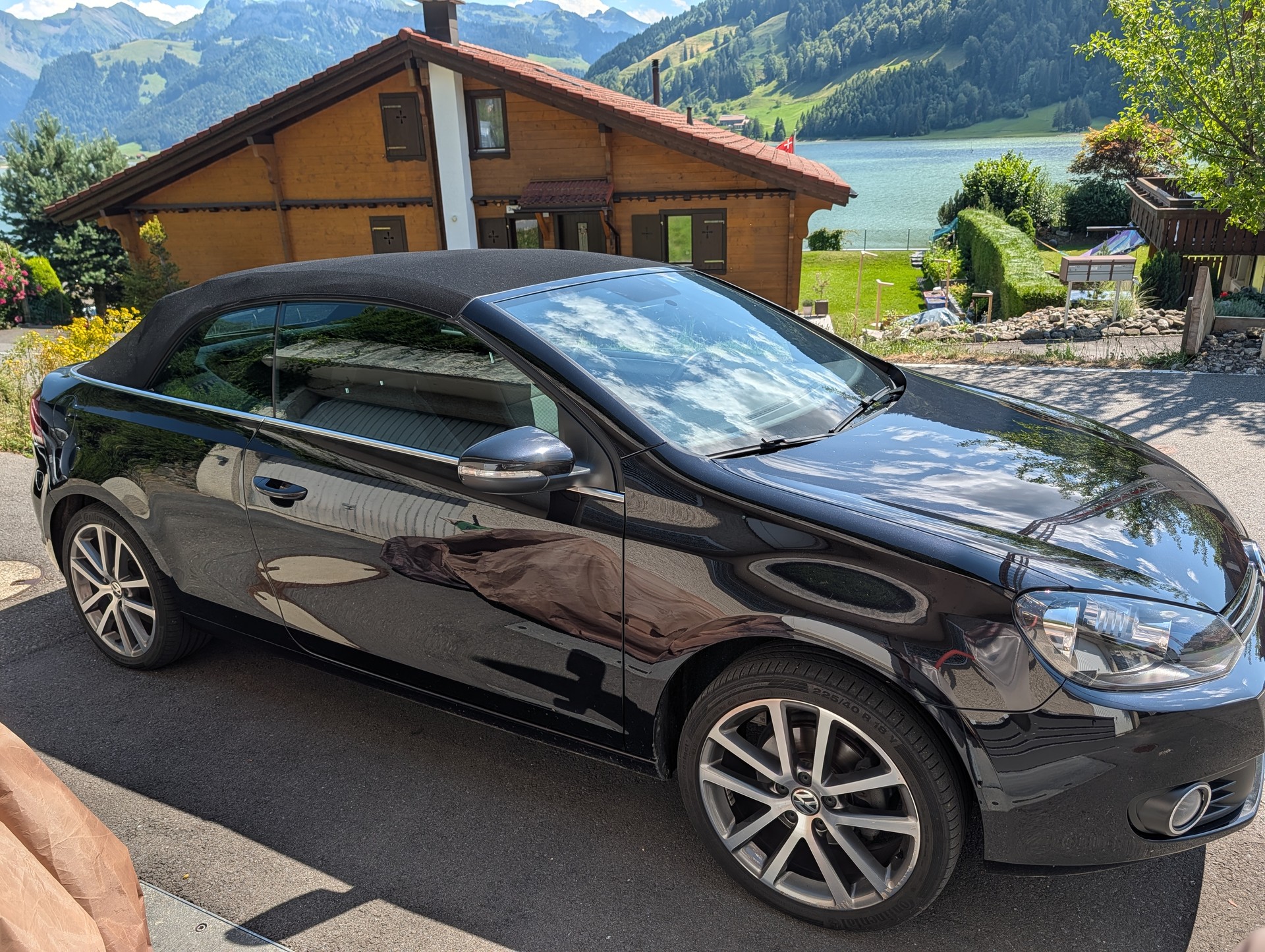 VW 1.2 Cabriolet BMT-image-2