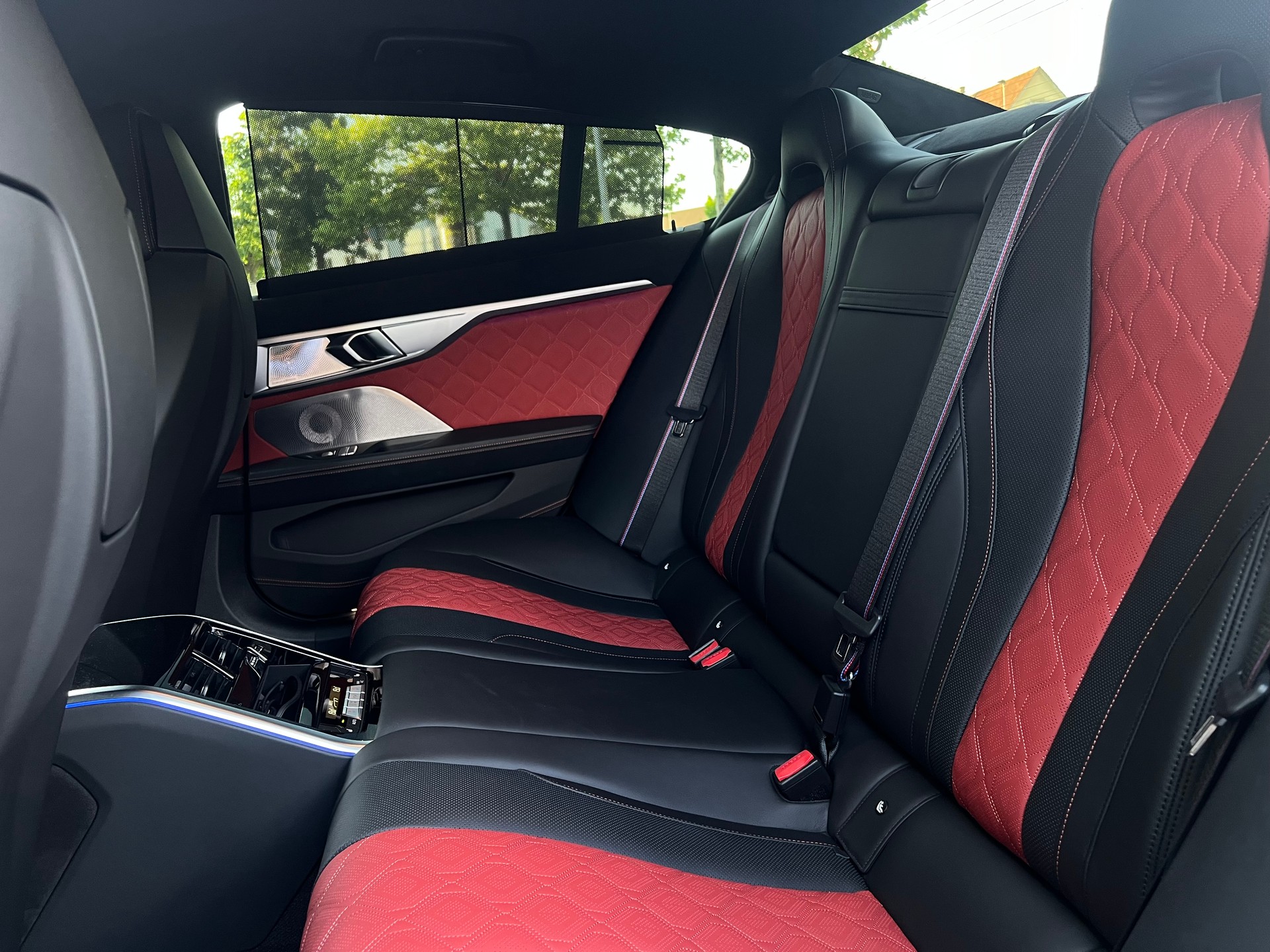 BMW M8 xDrive M Competition Steptronic-image-9