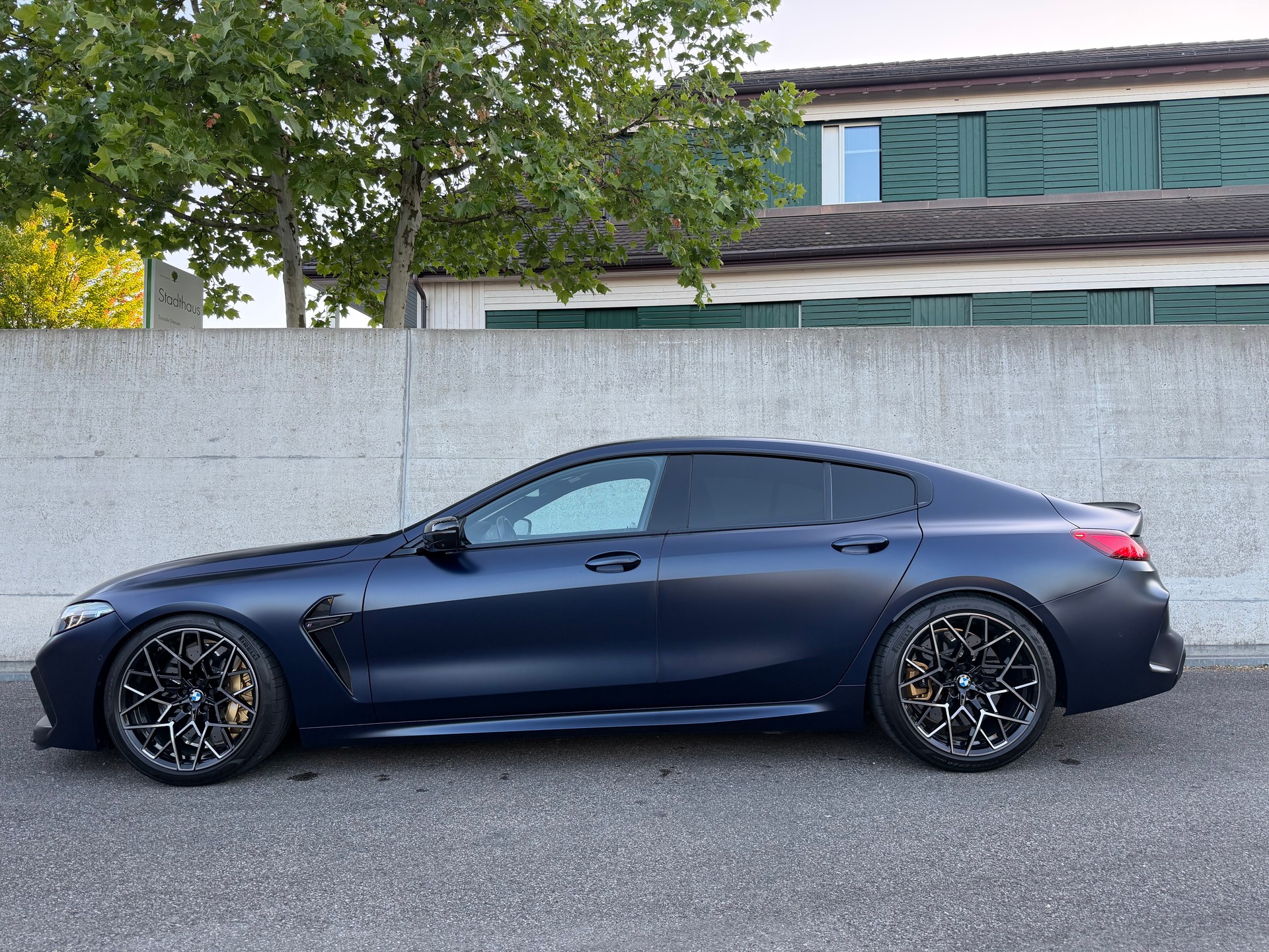 BMW M8 xDrive M Competition Steptronic-image-1