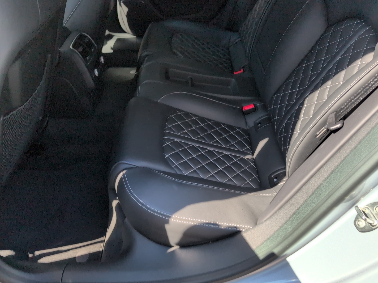 AUDI S7 Sportback 4.0 TFSI V8 quattro S-tronic-image-7
