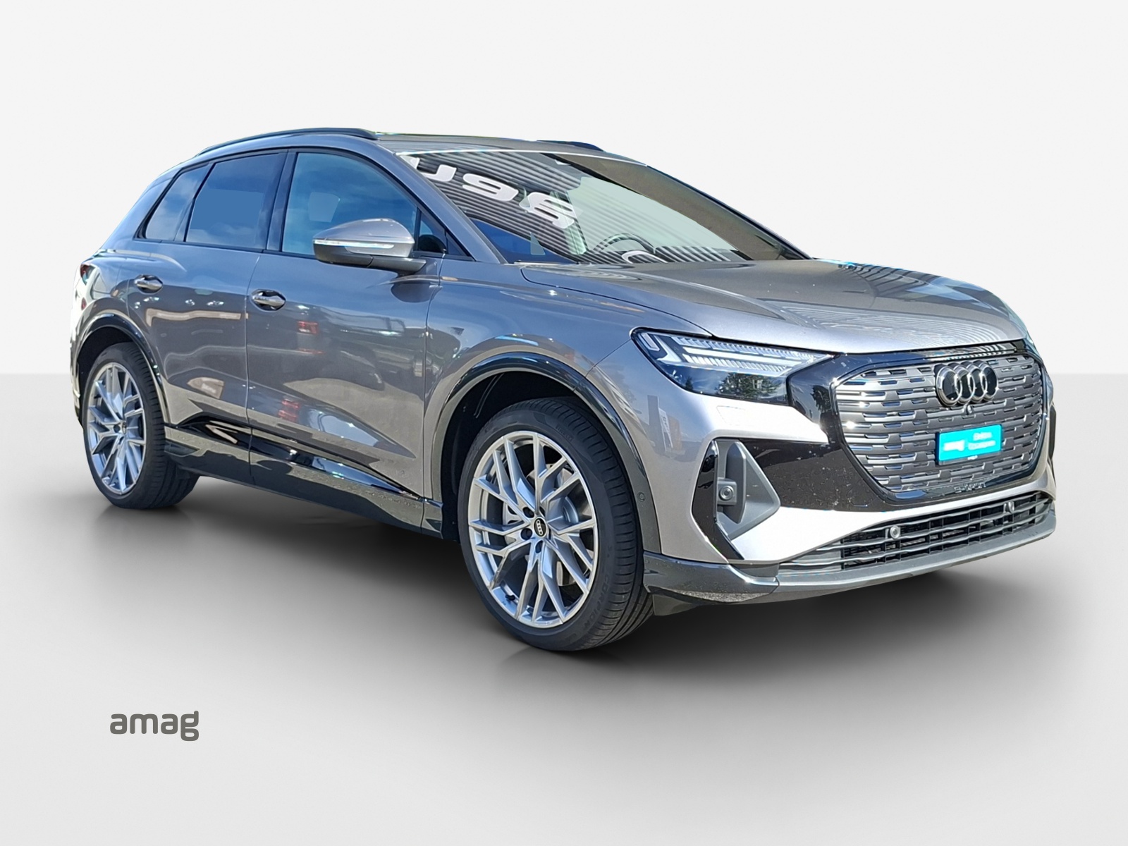AUDI Q4 e-tron 55 quattro-image-6