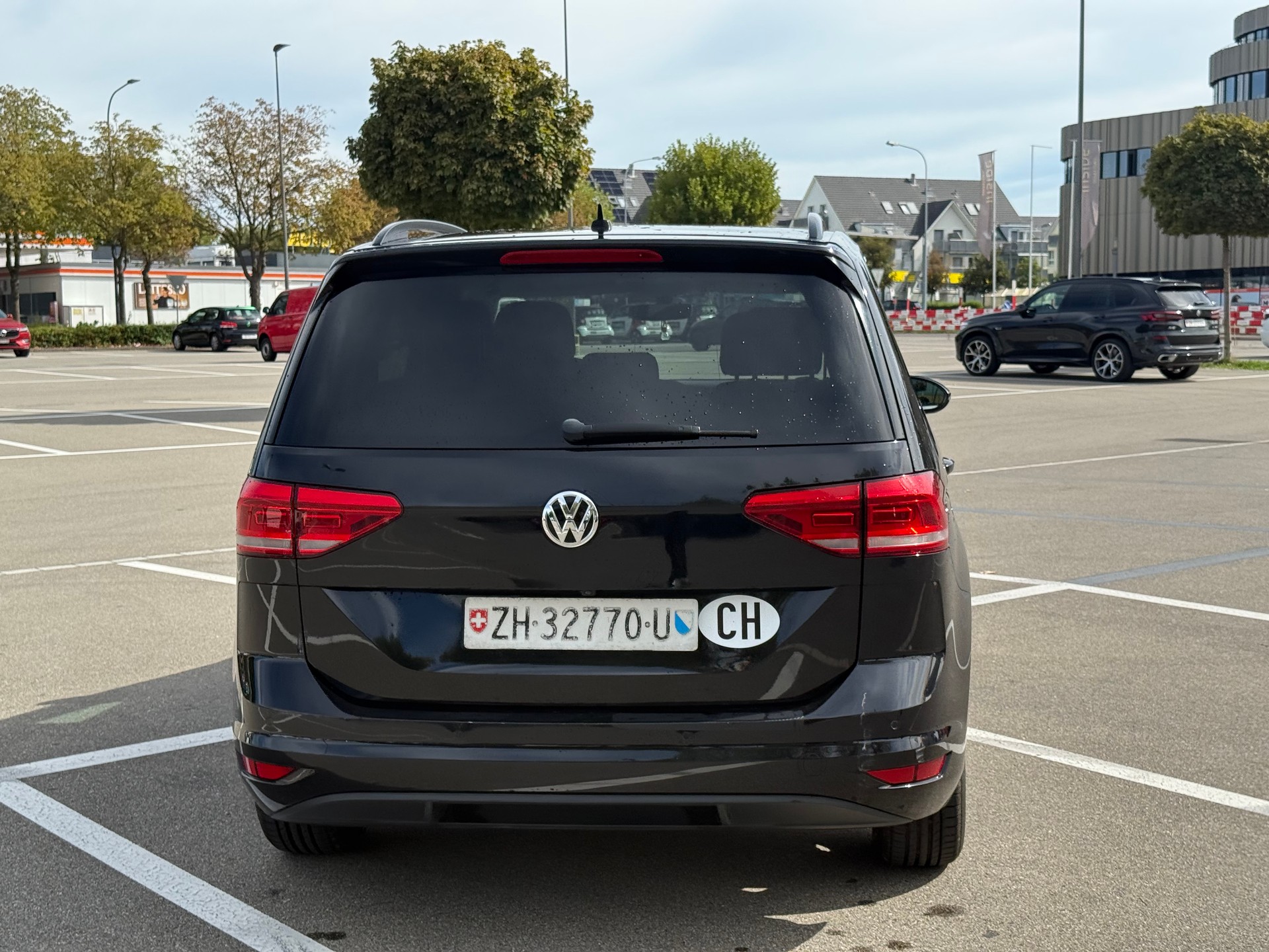 VW Touran 1.6 TDI BlueMotion Technology Comfortline DSG-image-8