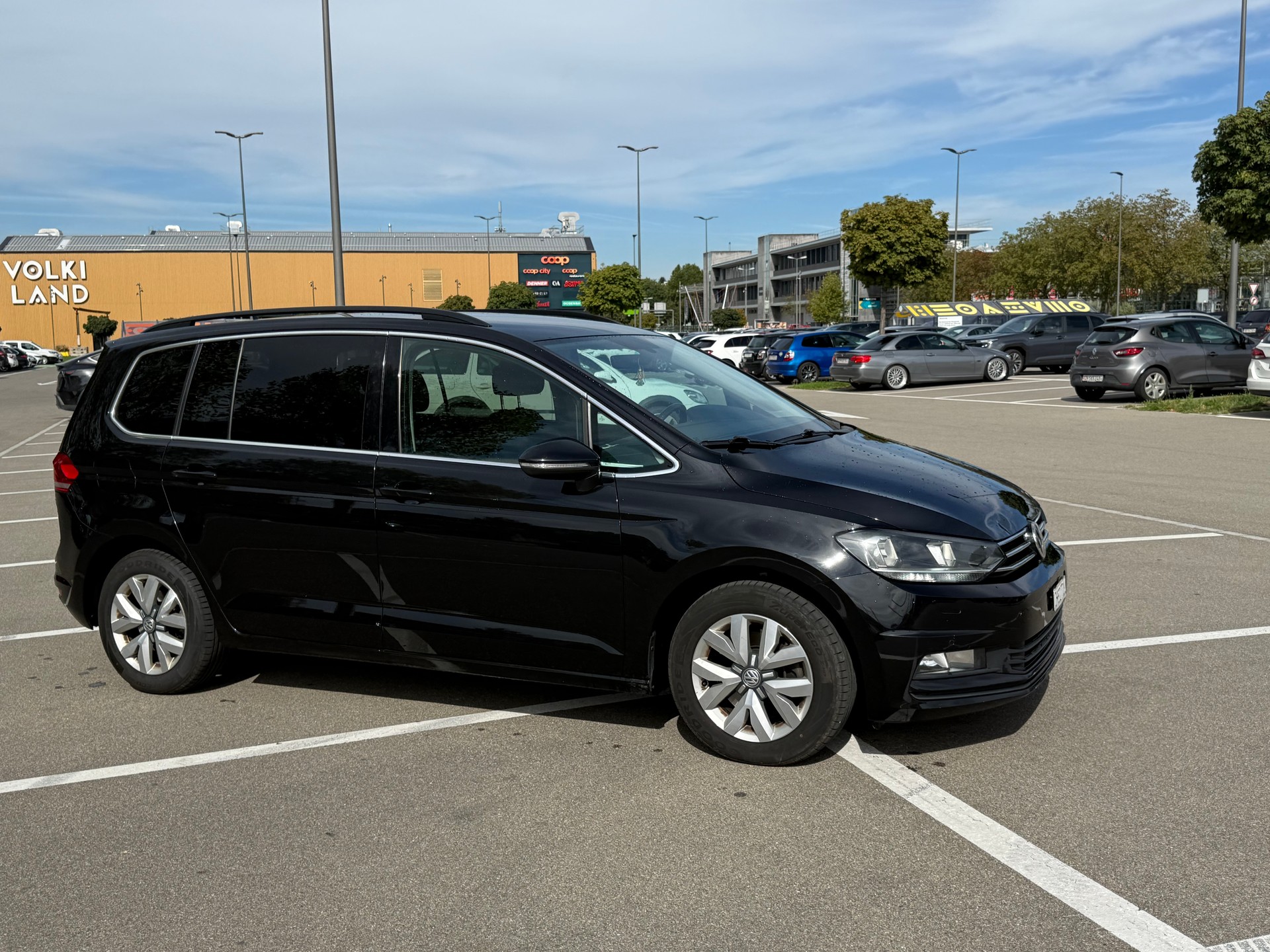 VW Touran 1.6 TDI BlueMotion Technology Comfortline DSG-image-4