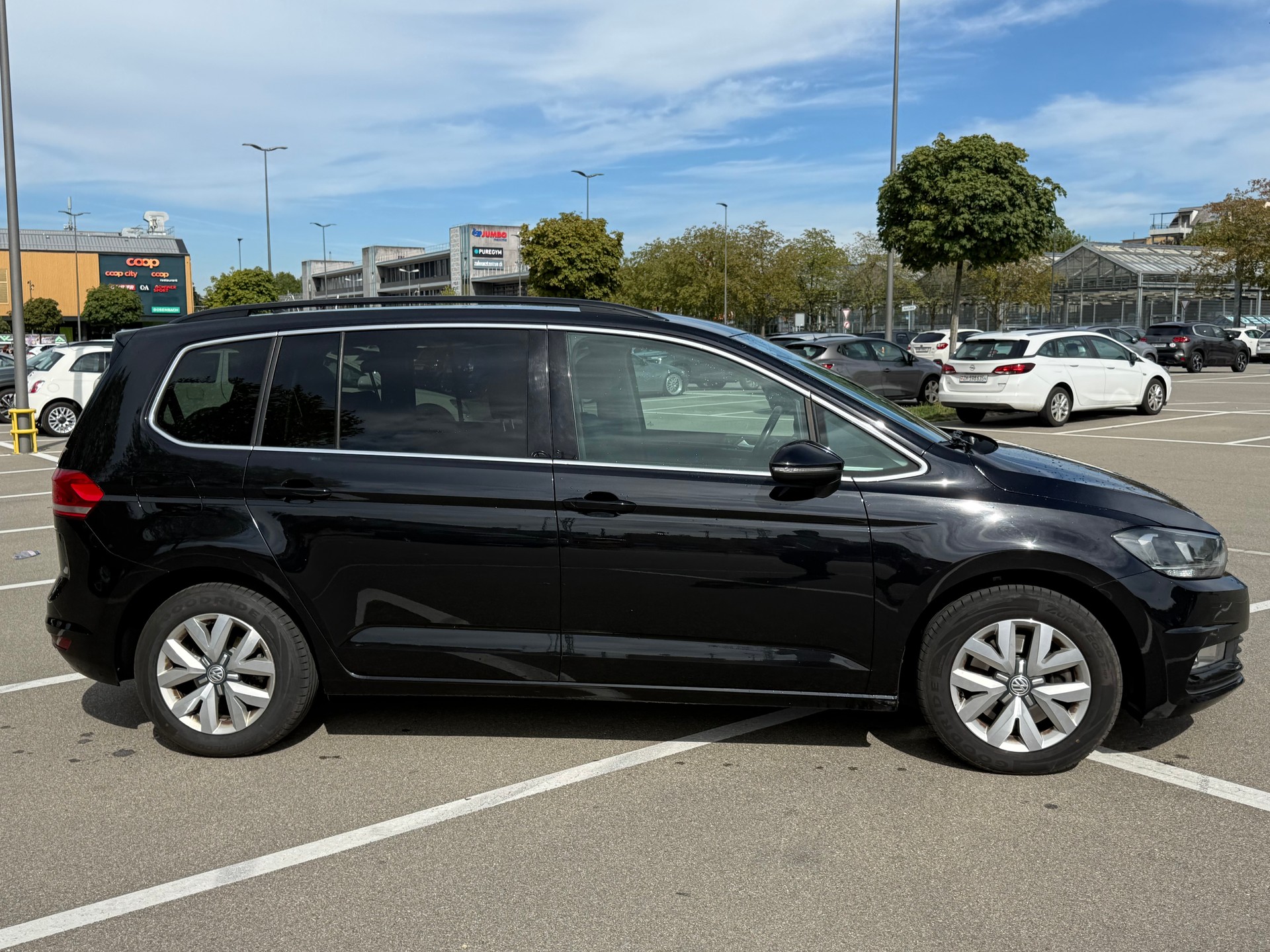VW Touran 1.6 TDI BlueMotion Technology Comfortline DSG-image-5