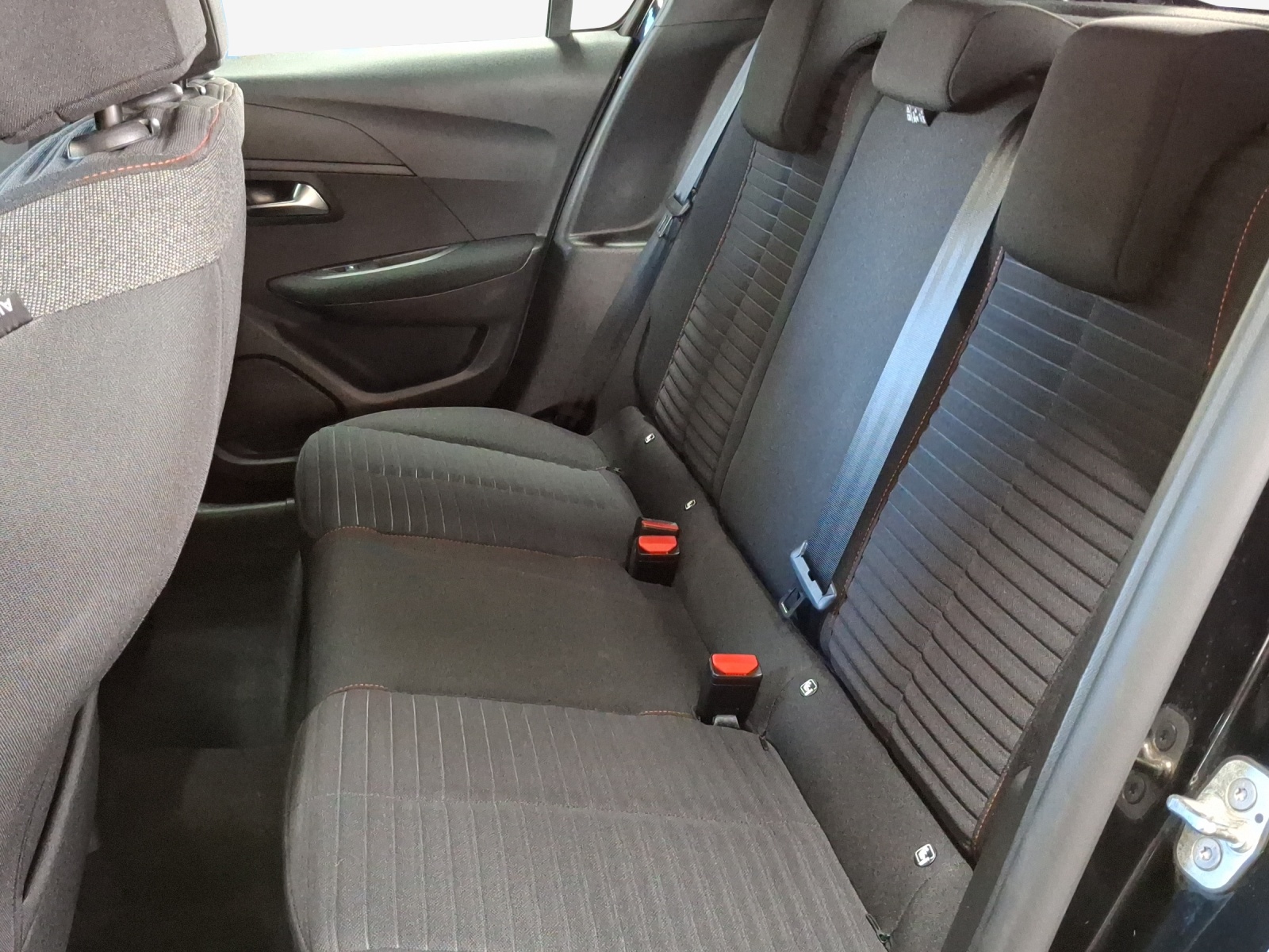 PEUGEOT 208 1.2 PureTech Active Pack EAT8-image-11