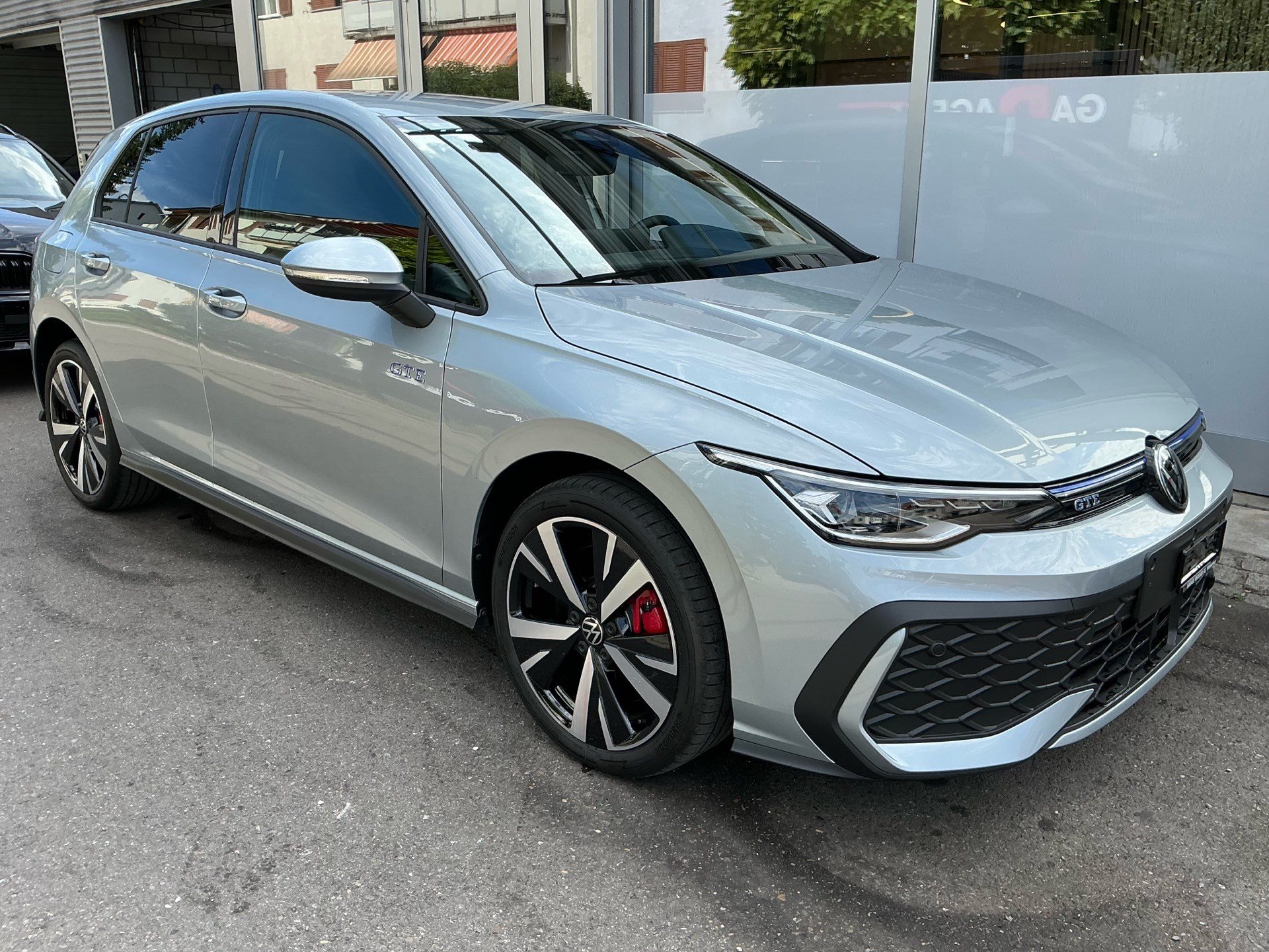 VW Golf GTE 1.5 TSI eHybrid 272 PS *** 5 JAHRE VW WERKSGARANTIE ***-showroom-element-2