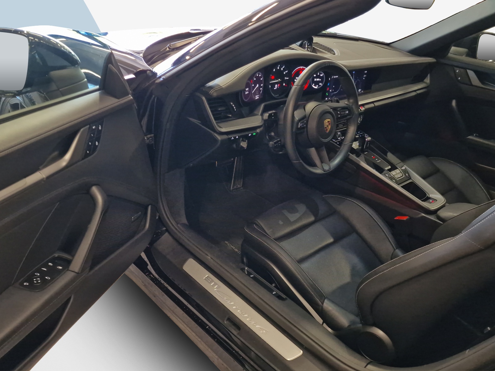 PORSCHE 911 Carrera 4 Cabriolet PDK-image-14