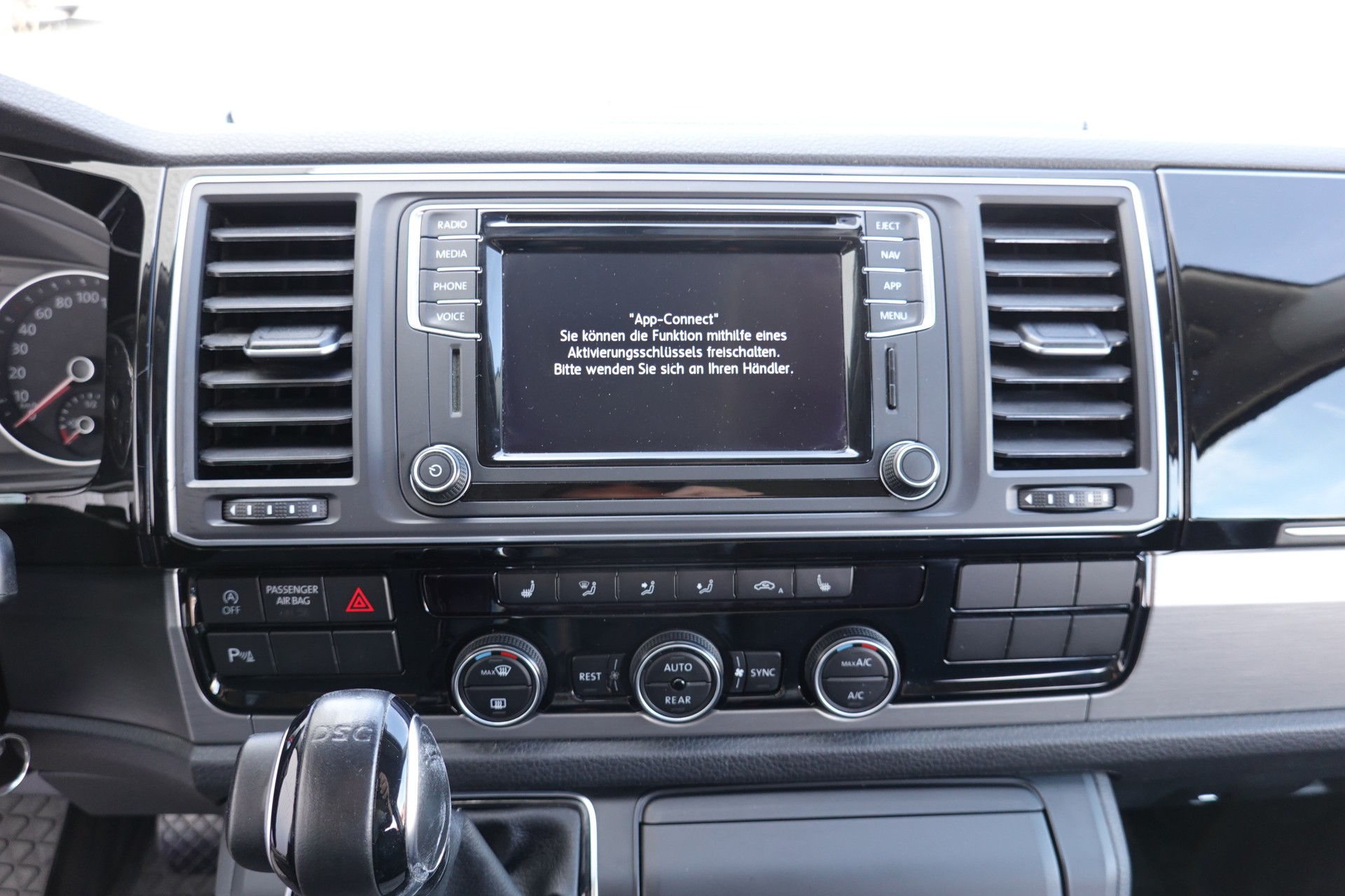 VW T6 CALIFORNIA 2.0 TDI - "BEACH LIBERTY" - DSG - 150 PS-image-9