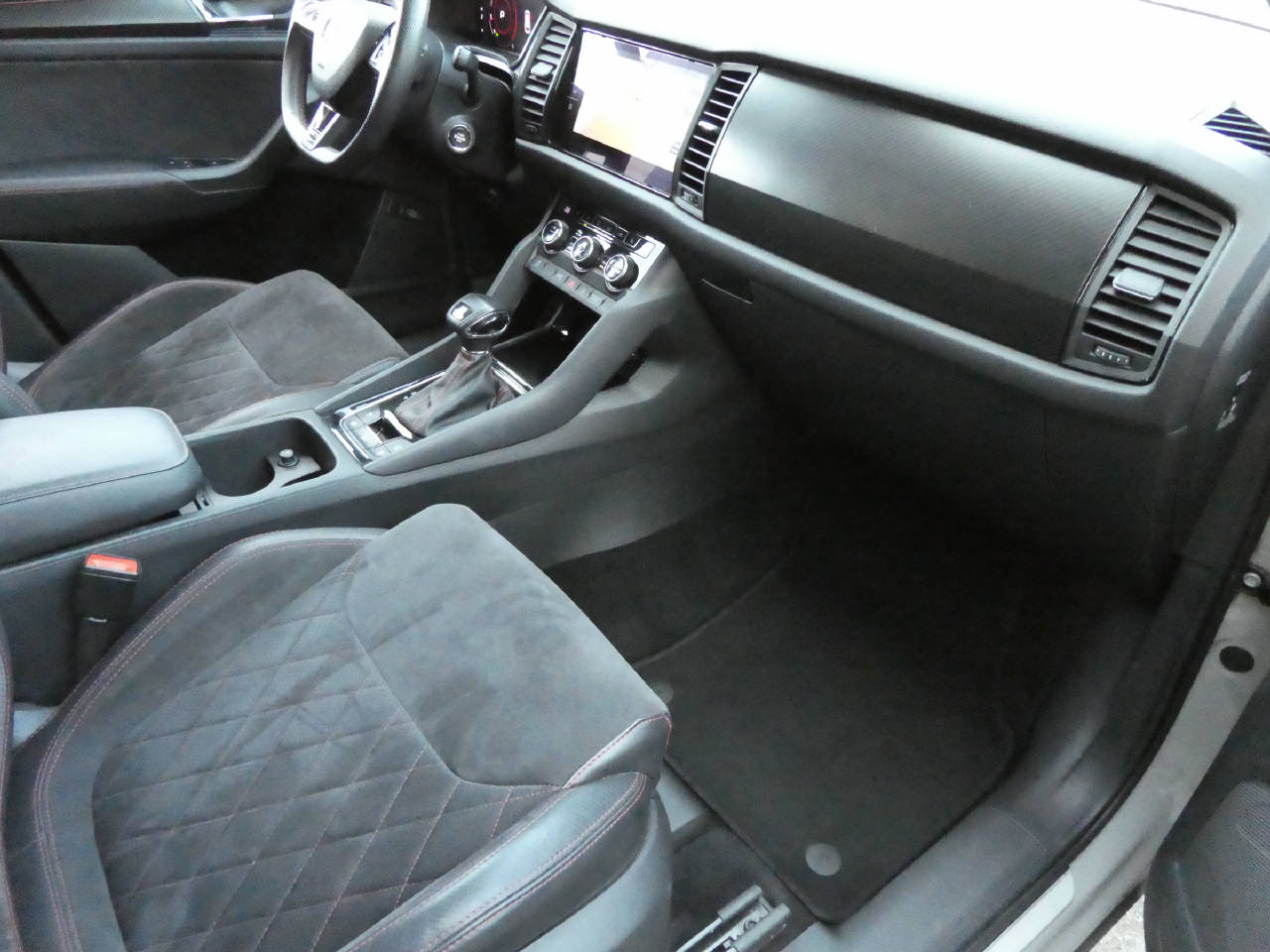 SKODA Kodiaq 2.0 Bi-TDI 240 RS DSG-image-9