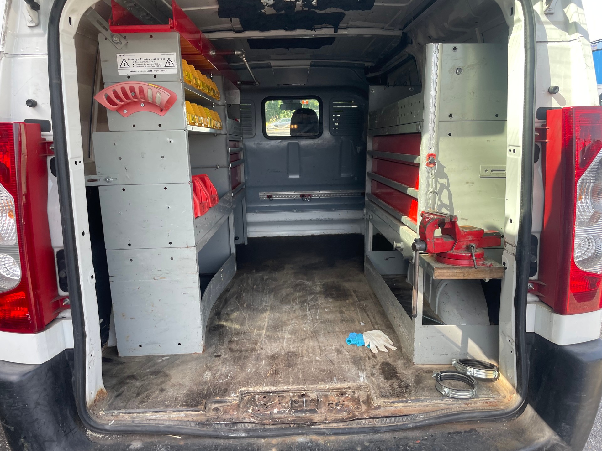 TOYOTA Proace 2.0D Panel Van Terra L2H1-image-11