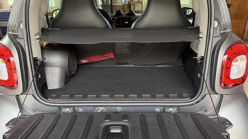 SMART FORTWO-image-4