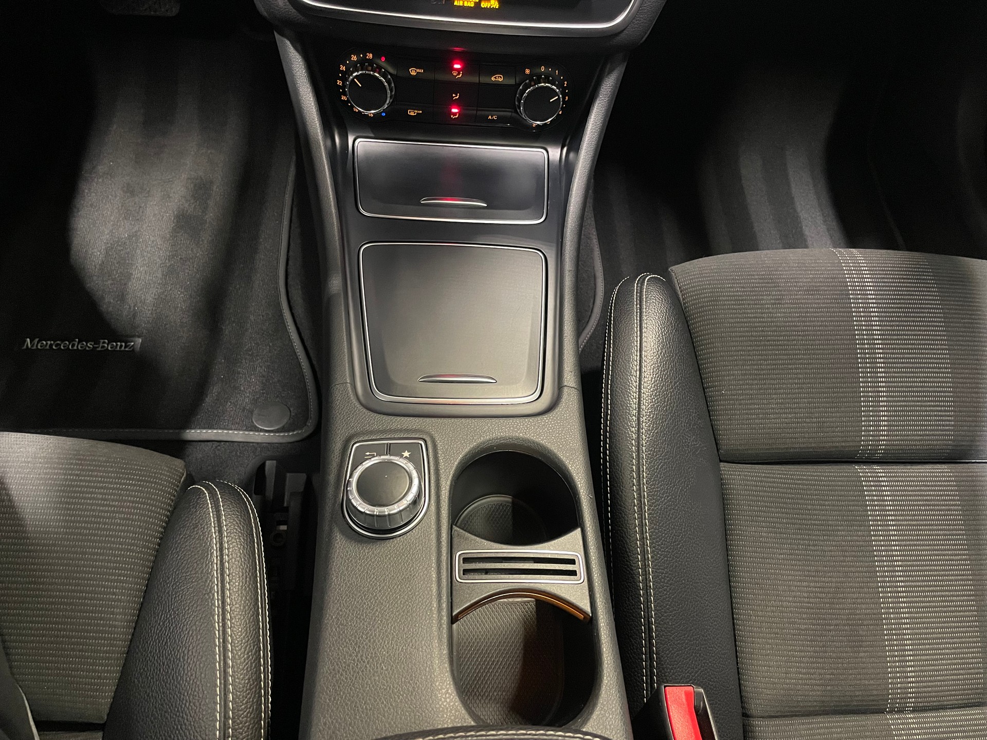 MERCEDES-BENZ CLA 220 Urban 4Matic 7G-DCT (42)-image-15