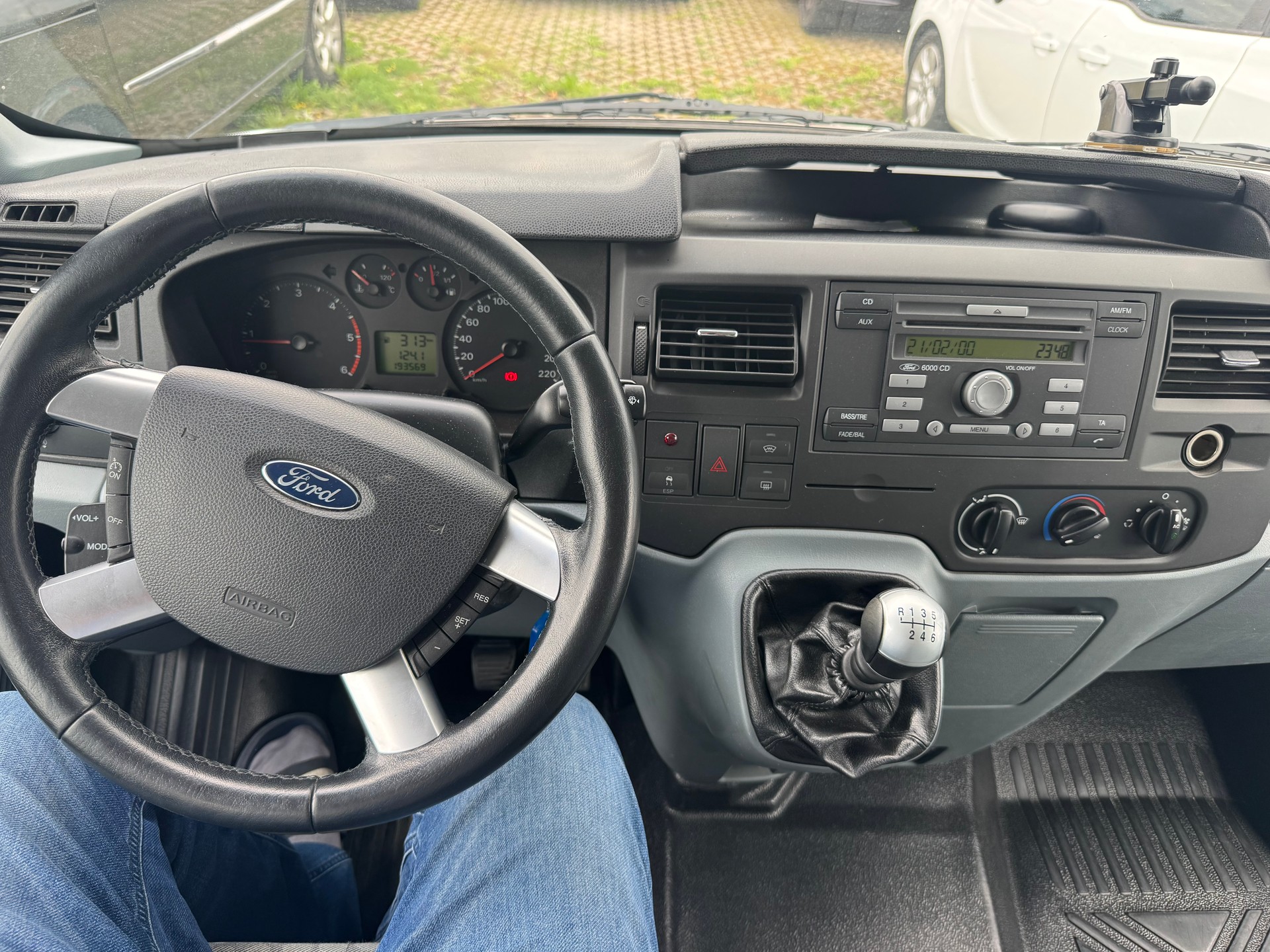 FORD Transit 2.4 TDCi 330 M Trend-image-12