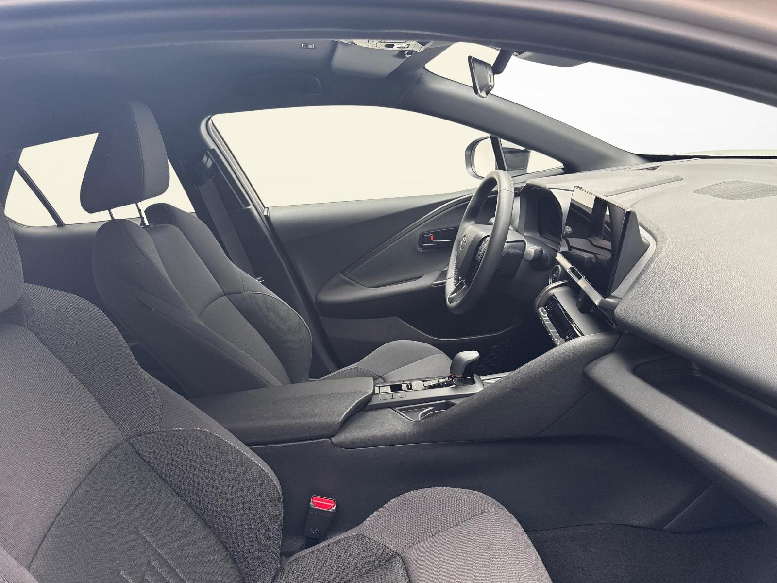 TOYOTA C-HR 2.0 PHEV Swiss Edition-image-9