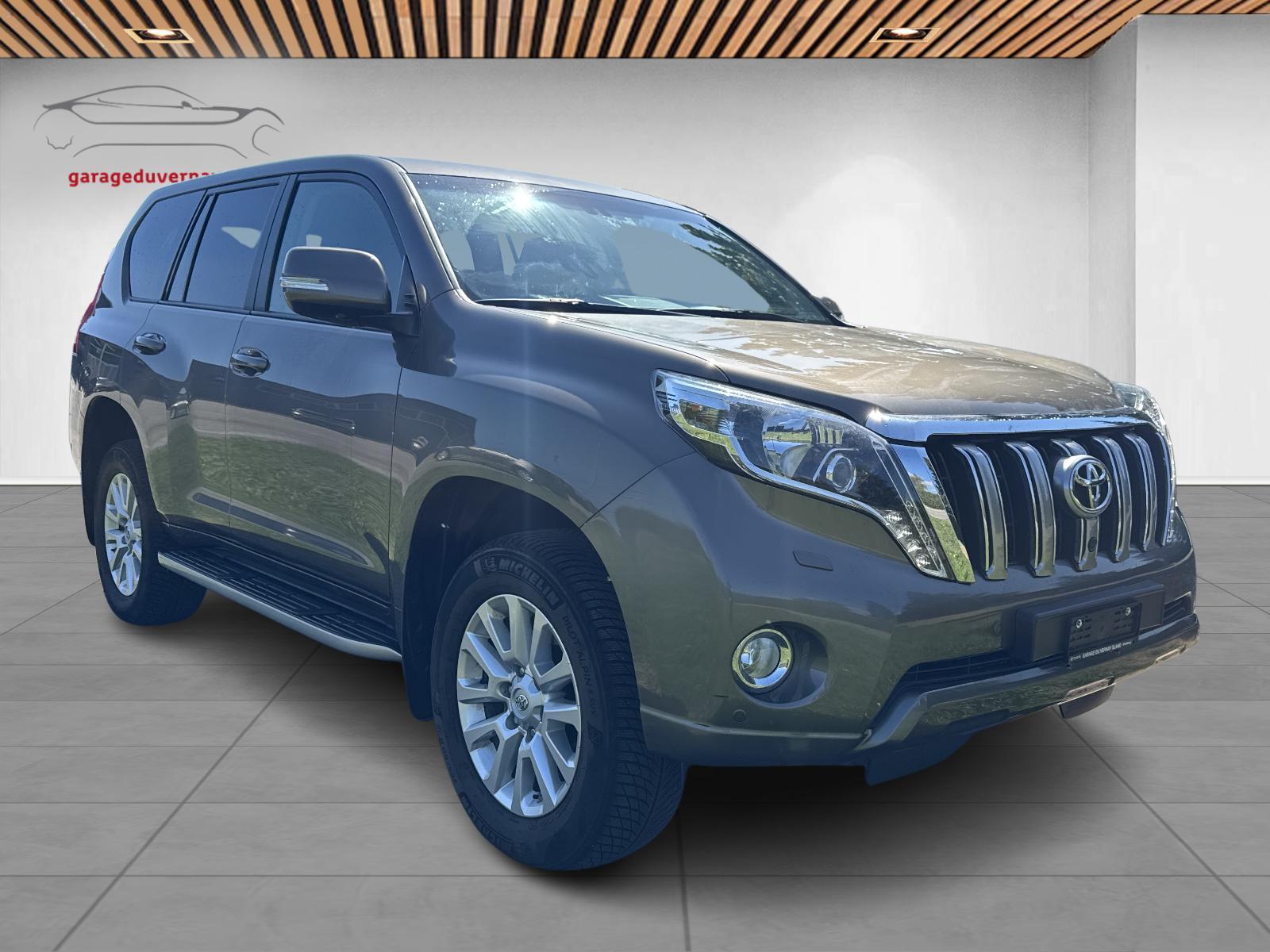 TOYOTA Land Cruiser 2.8TD Sol Automatic-image-1