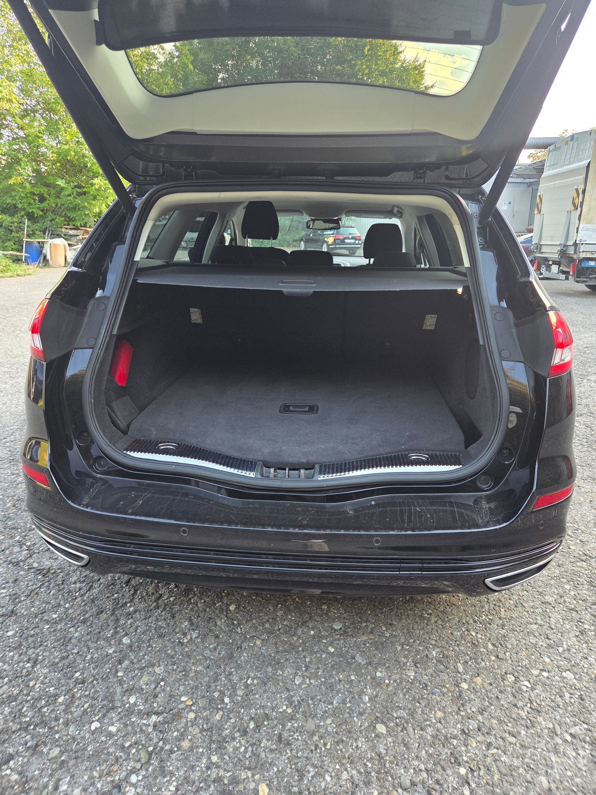 FORD Mondeo 2.0TDCi AWD Vignale Automatik-image-2