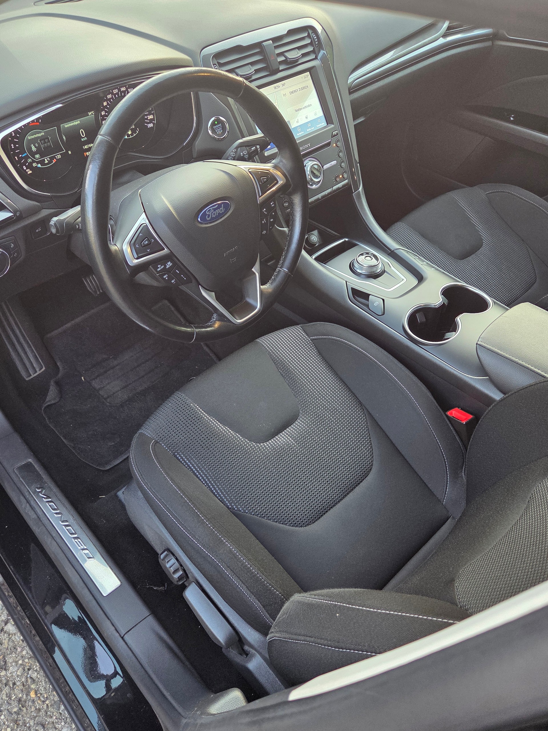FORD Mondeo 2.0TDCi AWD Vignale Automatik-image-10