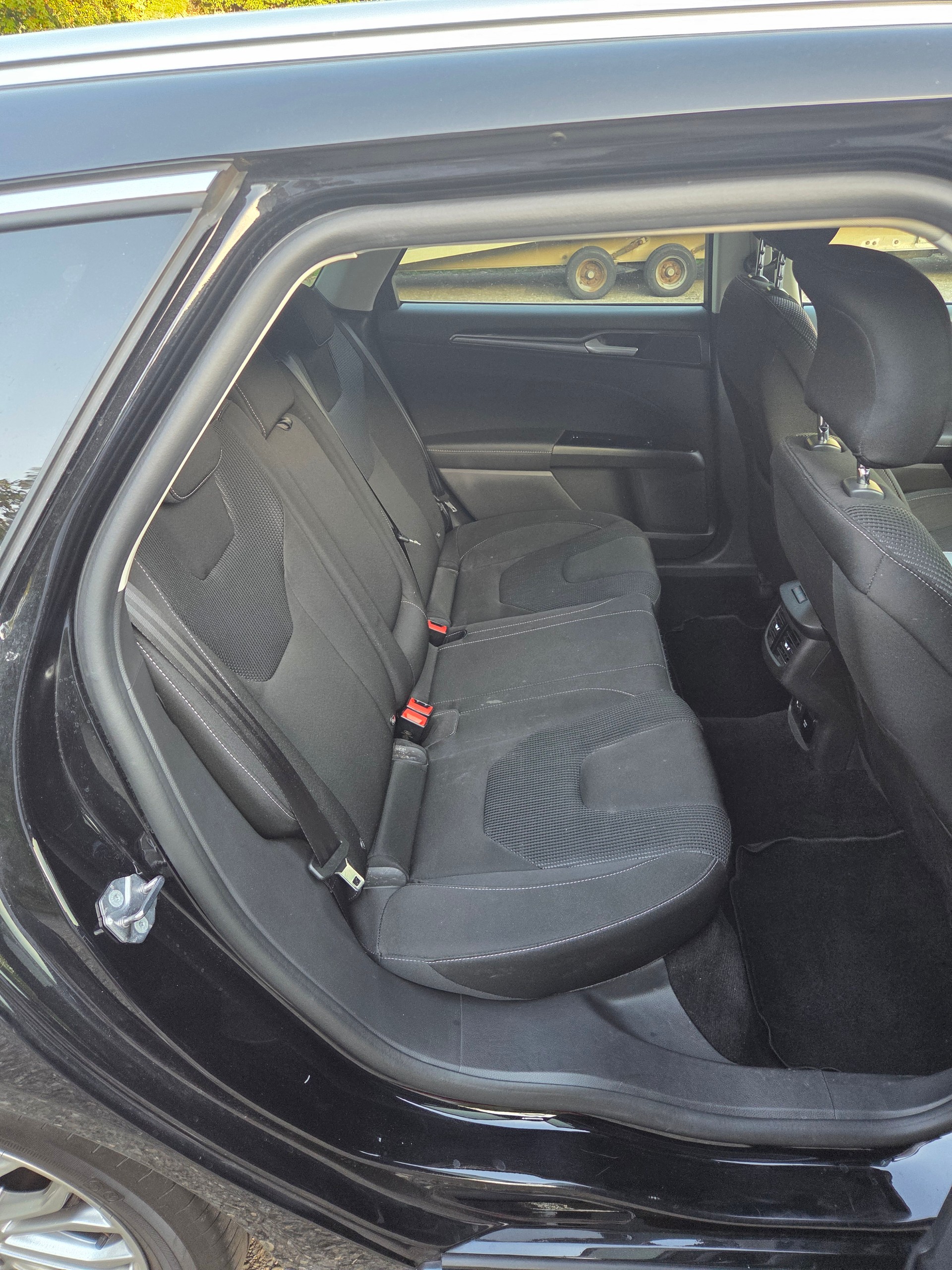 FORD Mondeo 2.0TDCi AWD Vignale Automatik-image-8