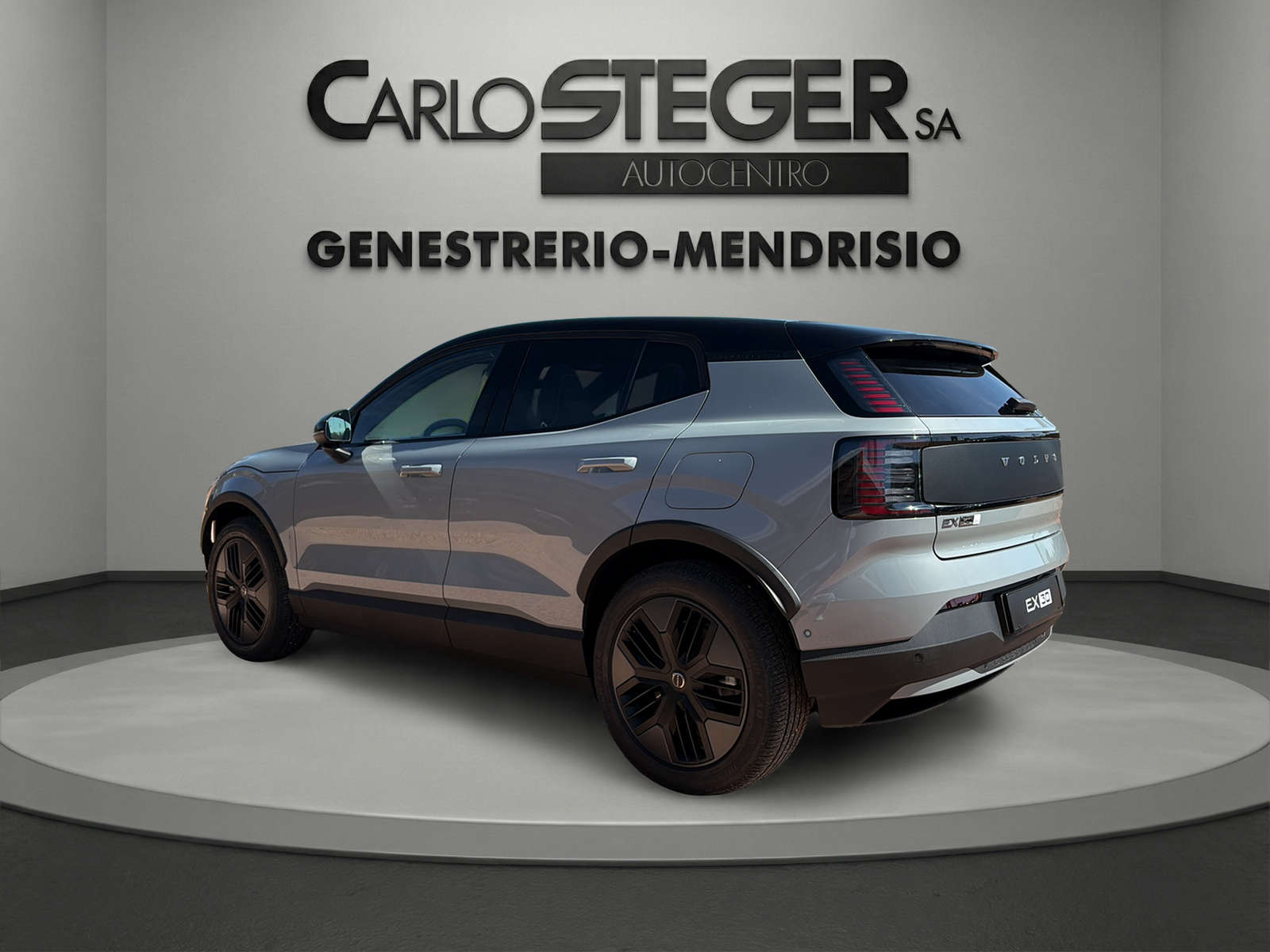 VOLVO EX30 Cross Country P8 69 kWh AWD Ultra-image-6