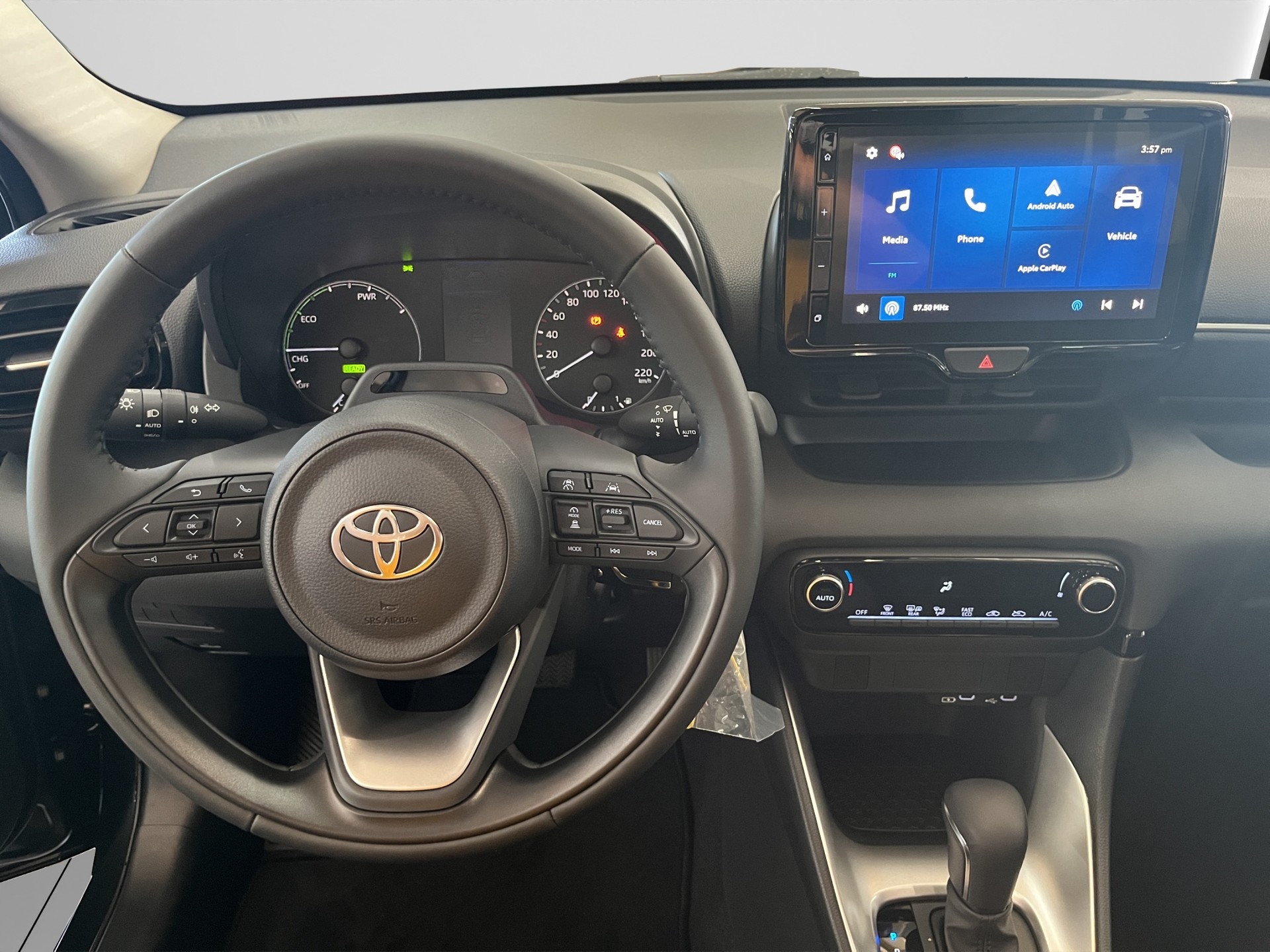TOYOTA YARIS 1.5 VVT-i HSD Comfo-image-9